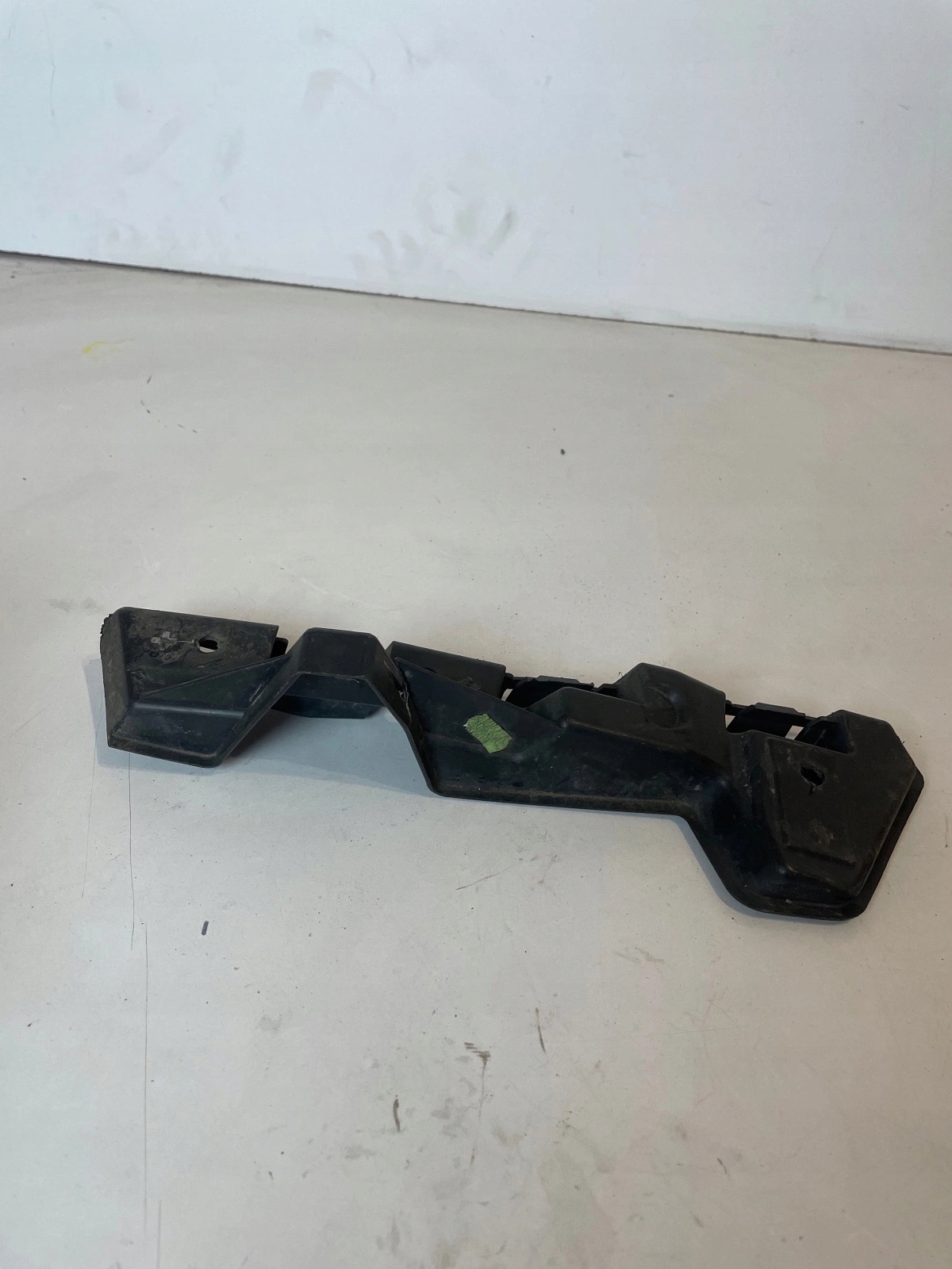 Support Support plaque Console Pare choc Gauche Avant Renault Master III