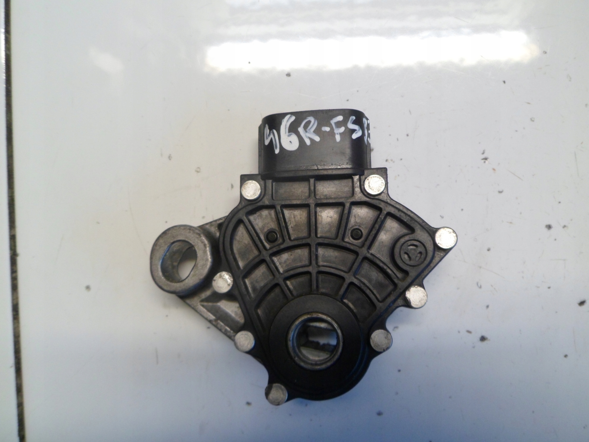 LEXUS IS II IS250 2.5 V6 POZYCJONER