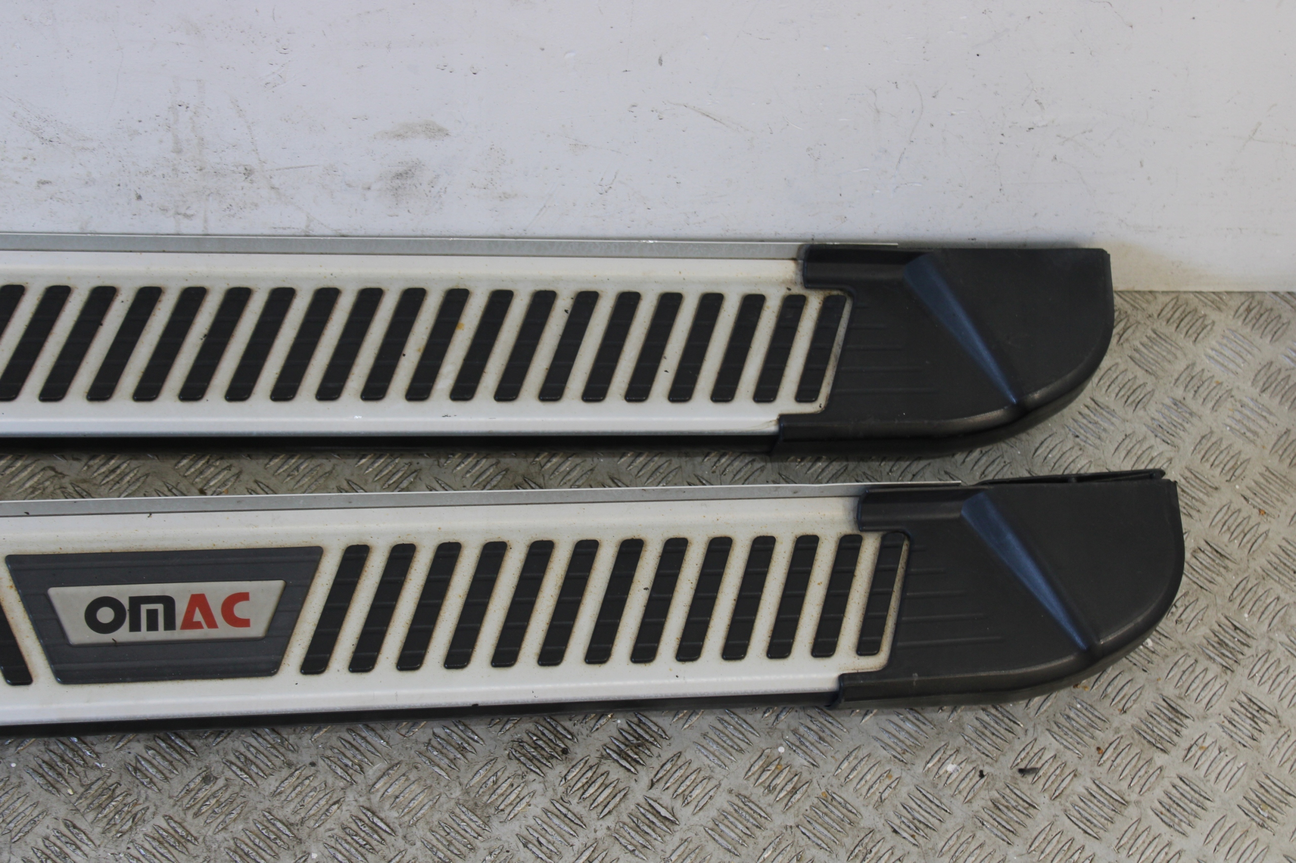 threshold thresholds exterior OMAC DODGE RAM V 5