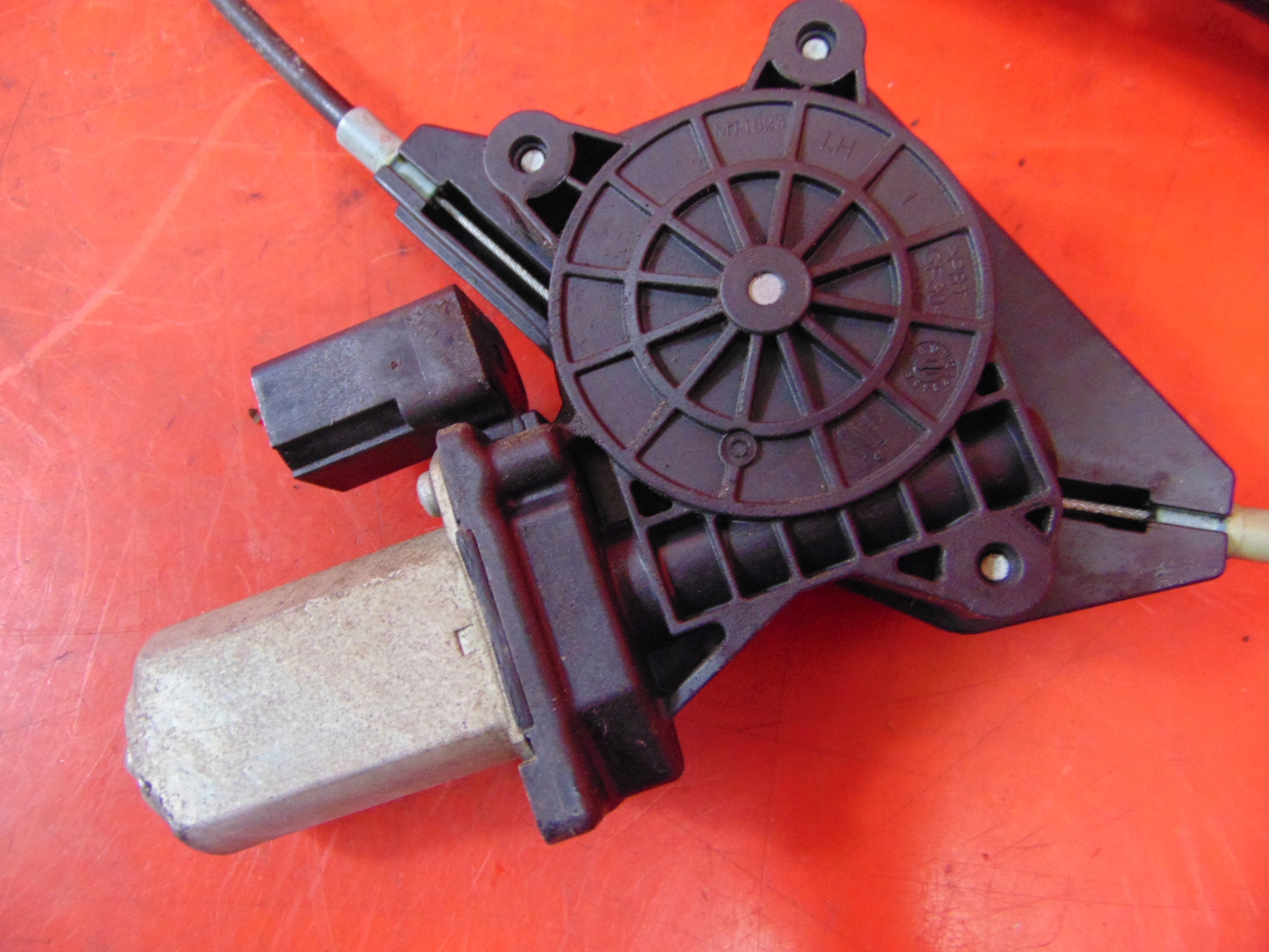 MINI Countryman R60 window regulator right rear part