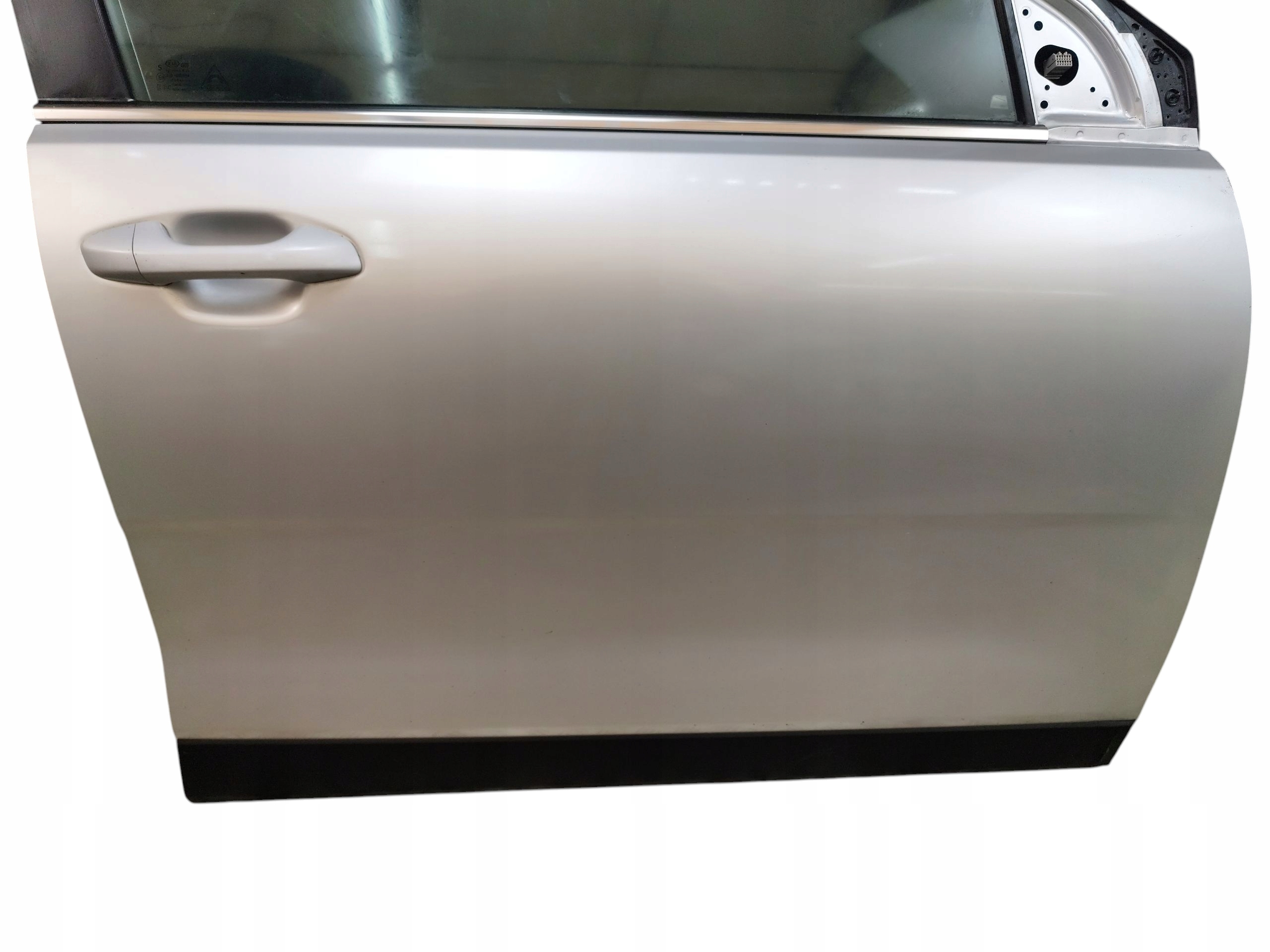 door right front KIA STONIC LAK: 4SS SILKY SILVER (17-20)
