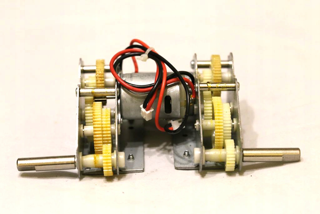 18-020.4 Převodovka Plast Dlouhé Poloosy/nízká