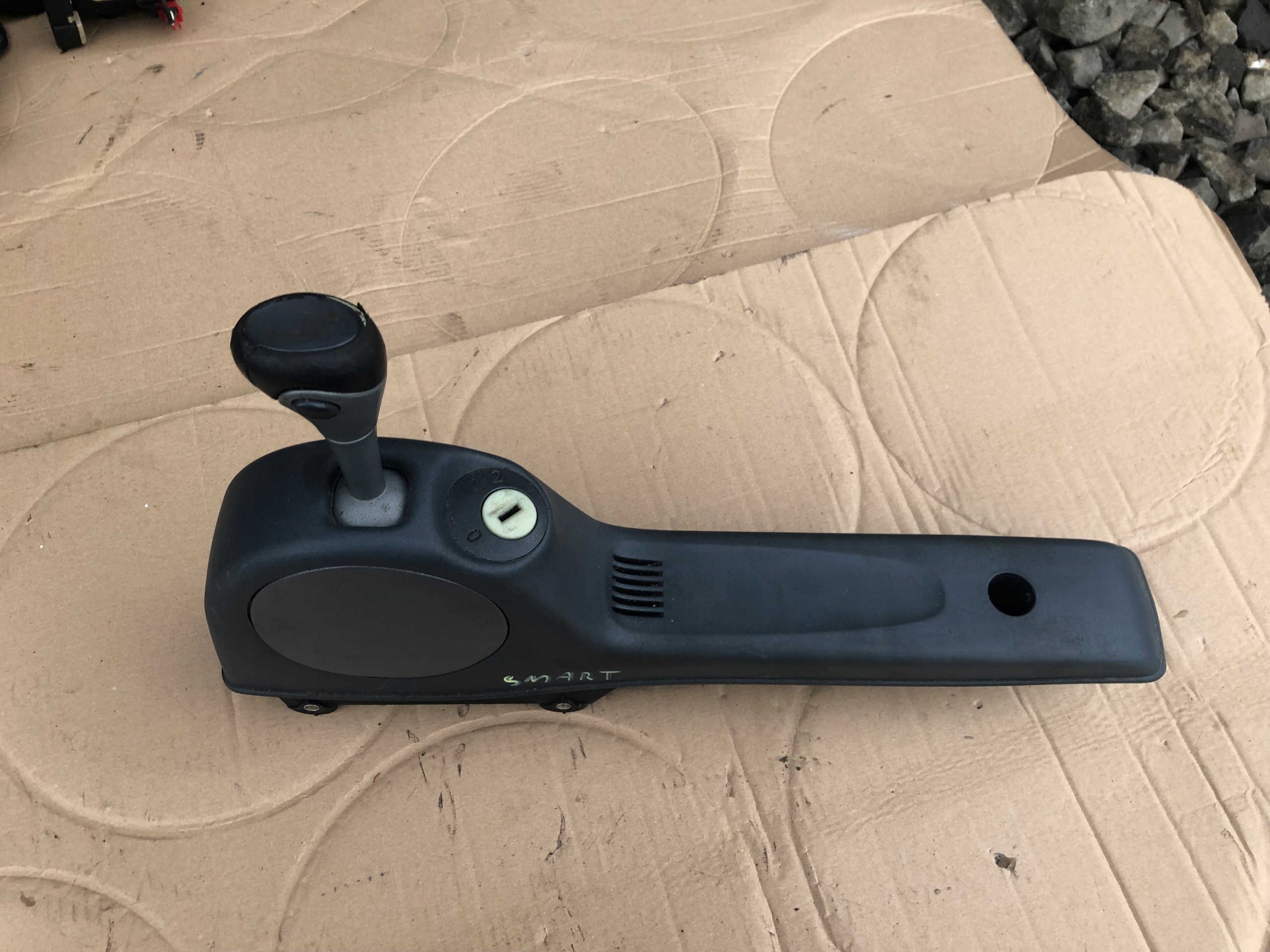 РУЧКА ВАЖЕЛЯ ПЕРЕМИКАННЯ ПЕРЕДАЧ SMART FORTWO