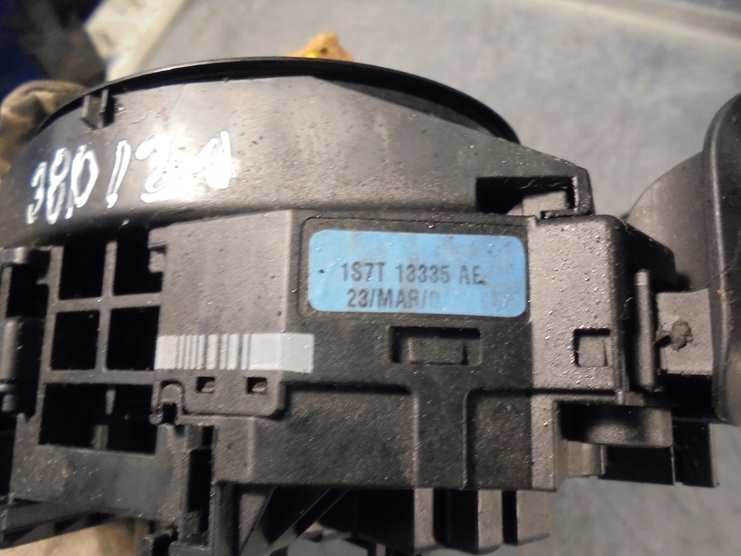 switch Ford Mondeo MK3 FL 2,0B 1S7T13335AE