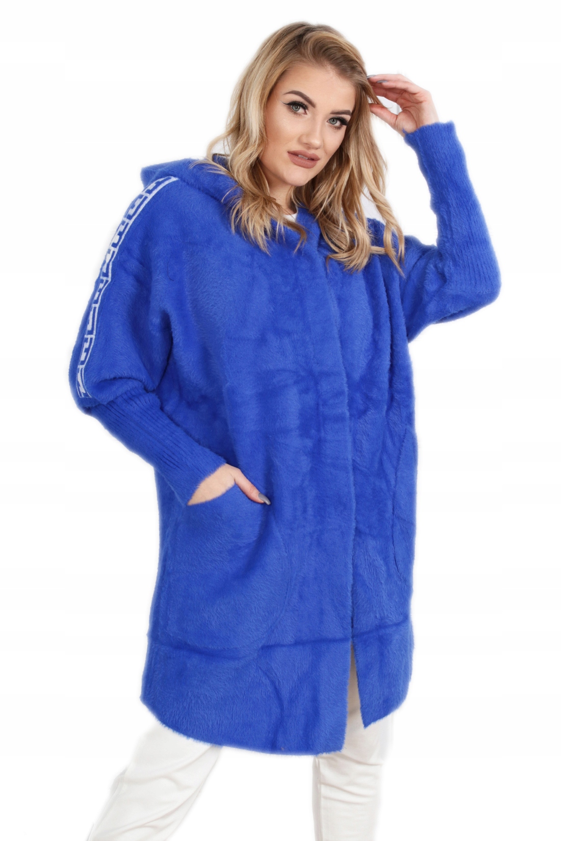 

Płaszcz Kaptur Alpaka Chabrowy 2061