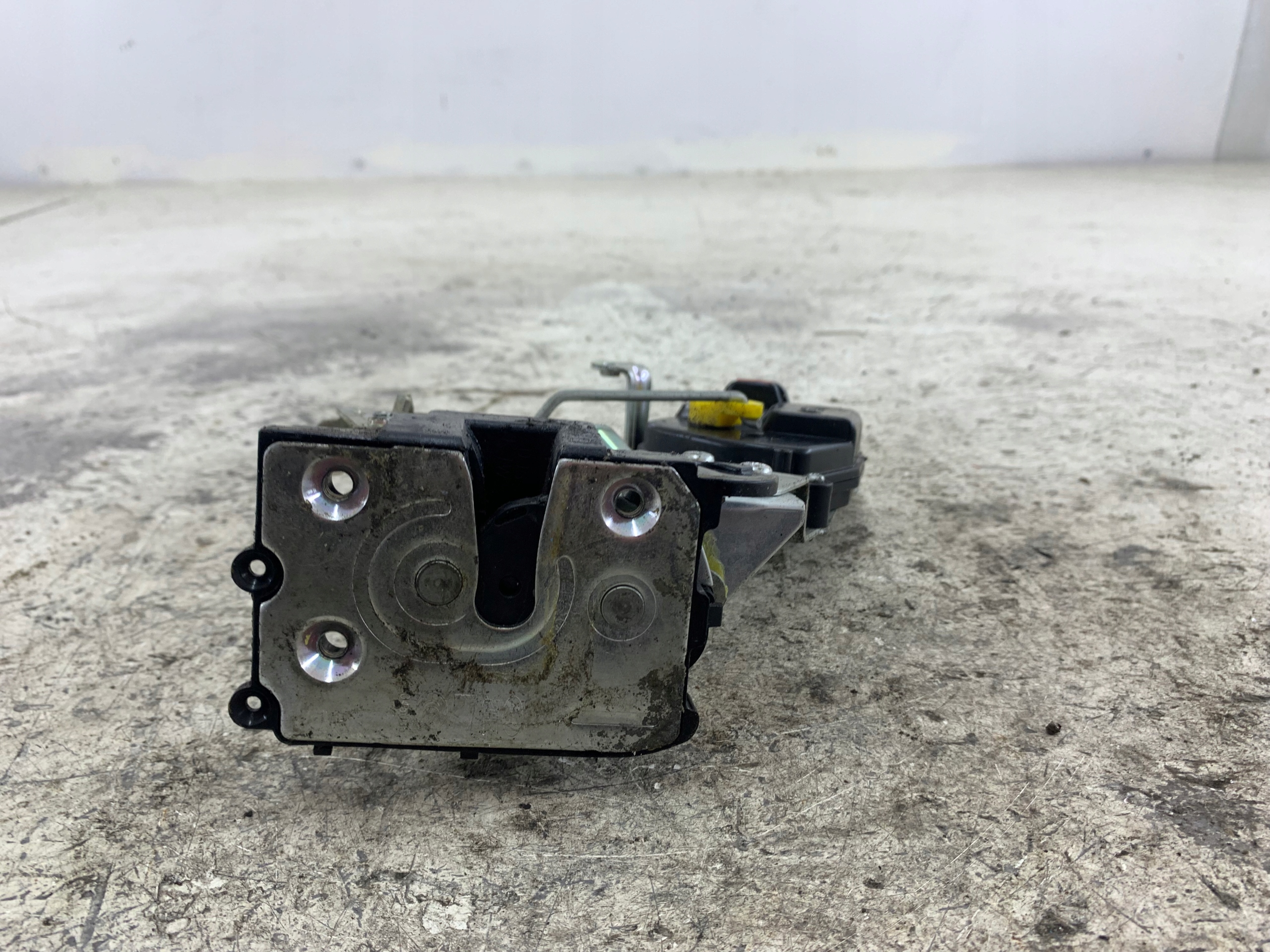 KIA RIO II lock door left front