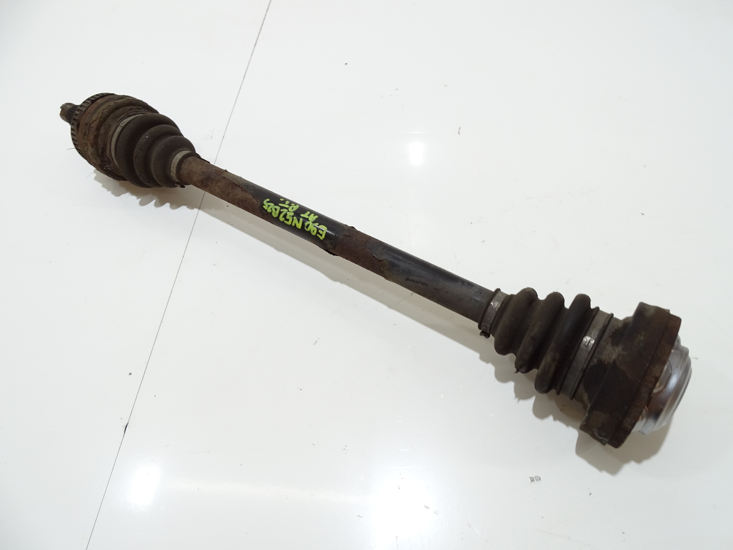 semi-axis right rear part BMW E90 N52B25 AUTOMAT 7559092