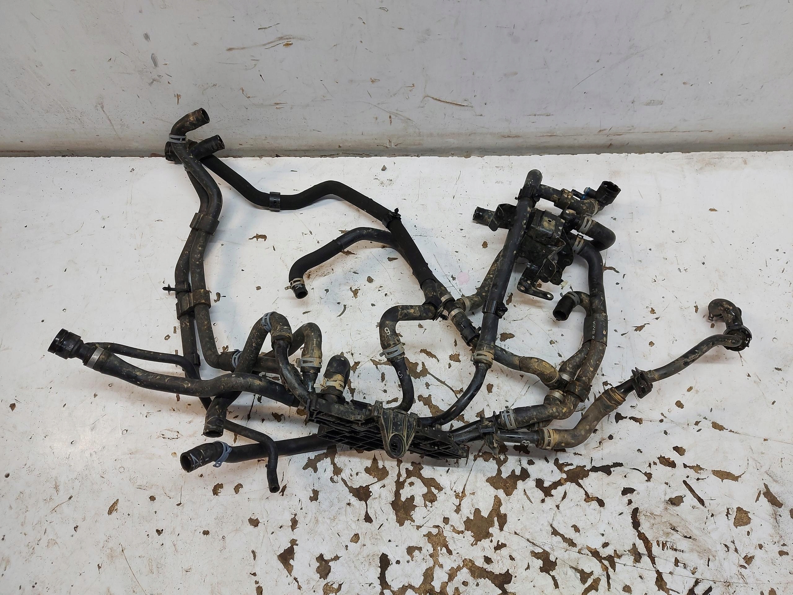 Audi Q4 E-TRON 89A 89E prijenos crijeva vode 1EA121157