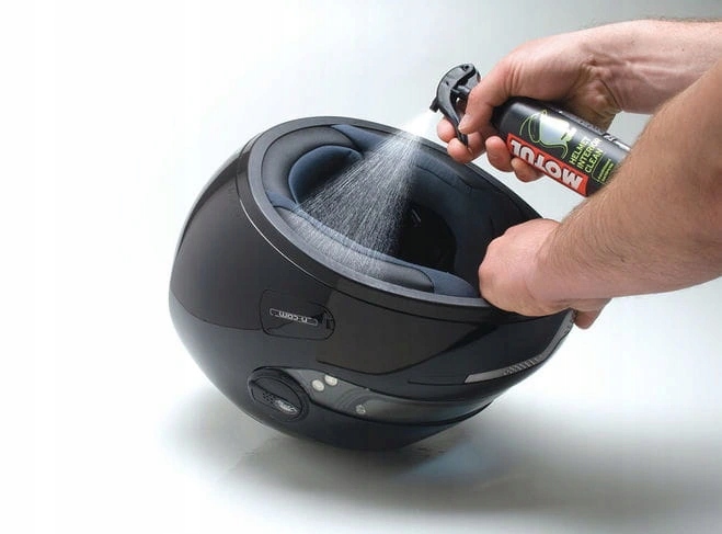 

Motul Spray do czyszczenia kasku Helmet M2