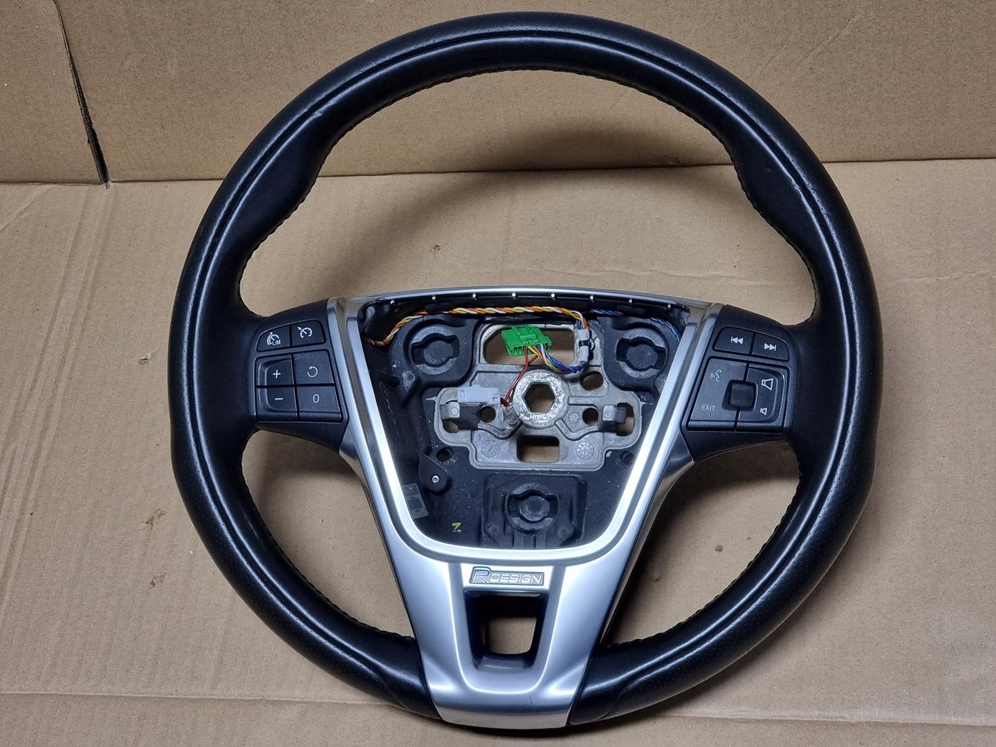 Рульове колесо Rdesign Volvo XC60 V60 S60 RDESIGN