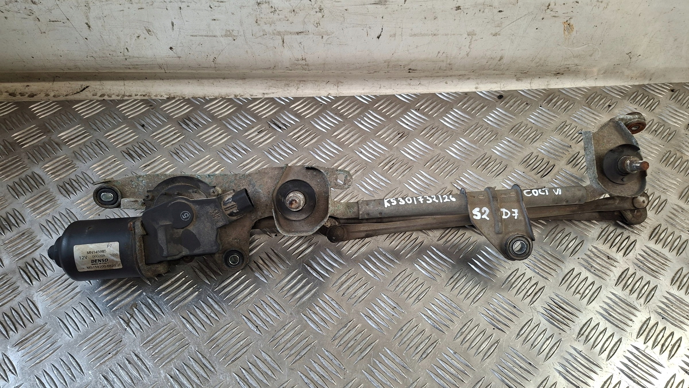 wiper mechanism front MITSUBISHI COLT VI