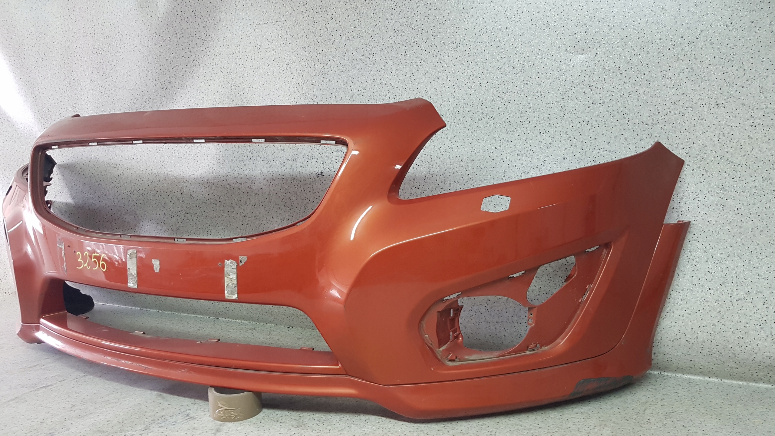 VOLVO C30 C 30 R Design Pare choc Avant 3256