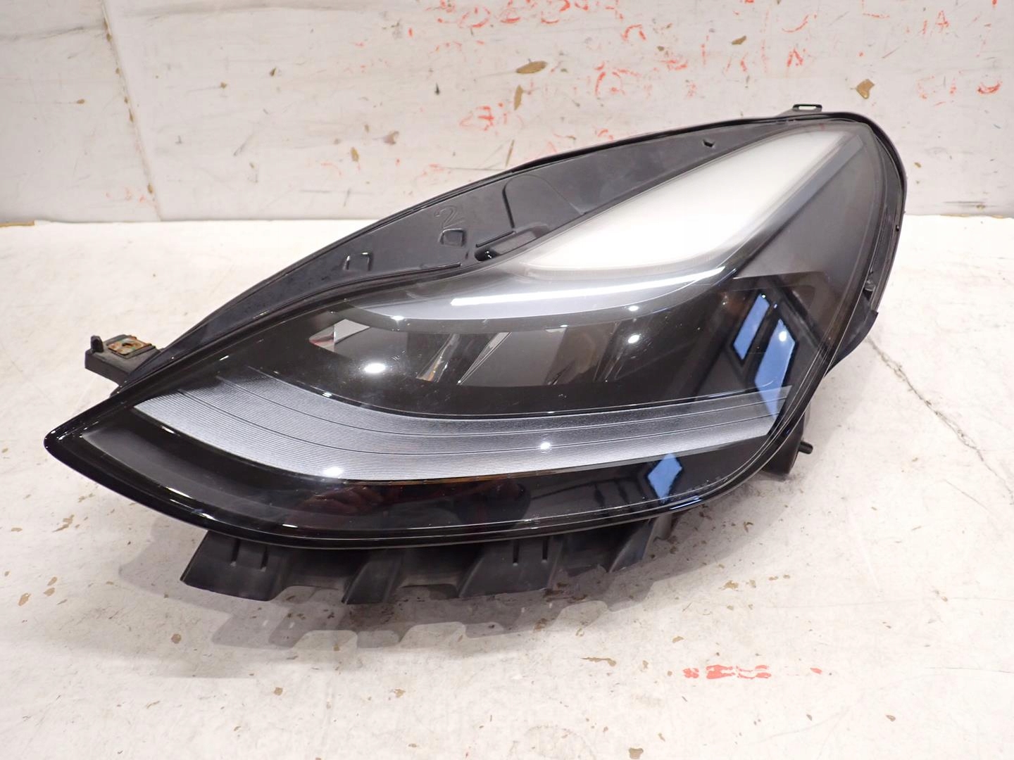 light front front left TESLA 3 2017- FULL LED 1514952-00-D