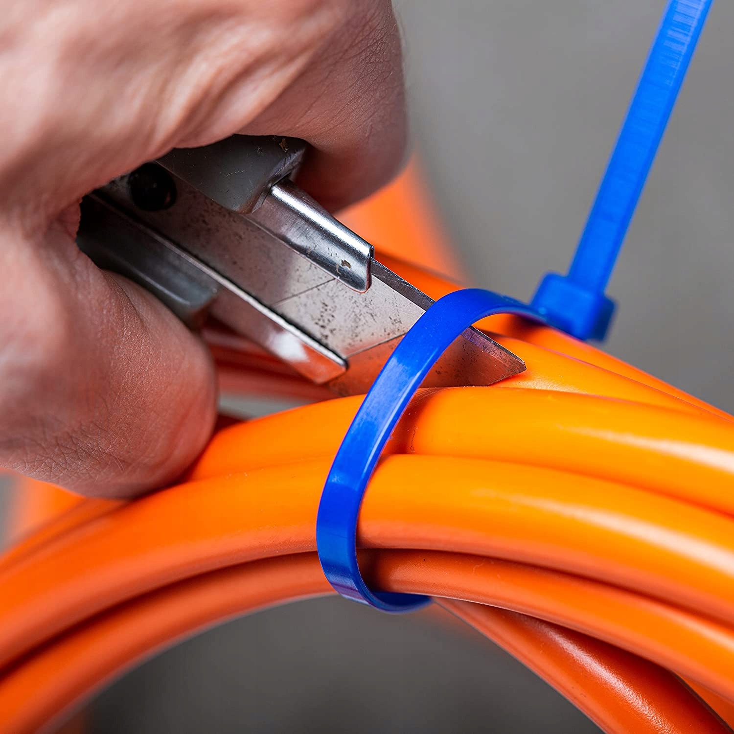 OPASKI ZACISKOWE TRYTKI TRYTKA 4,8x450 mm 100szt Marka GOOD RAIN