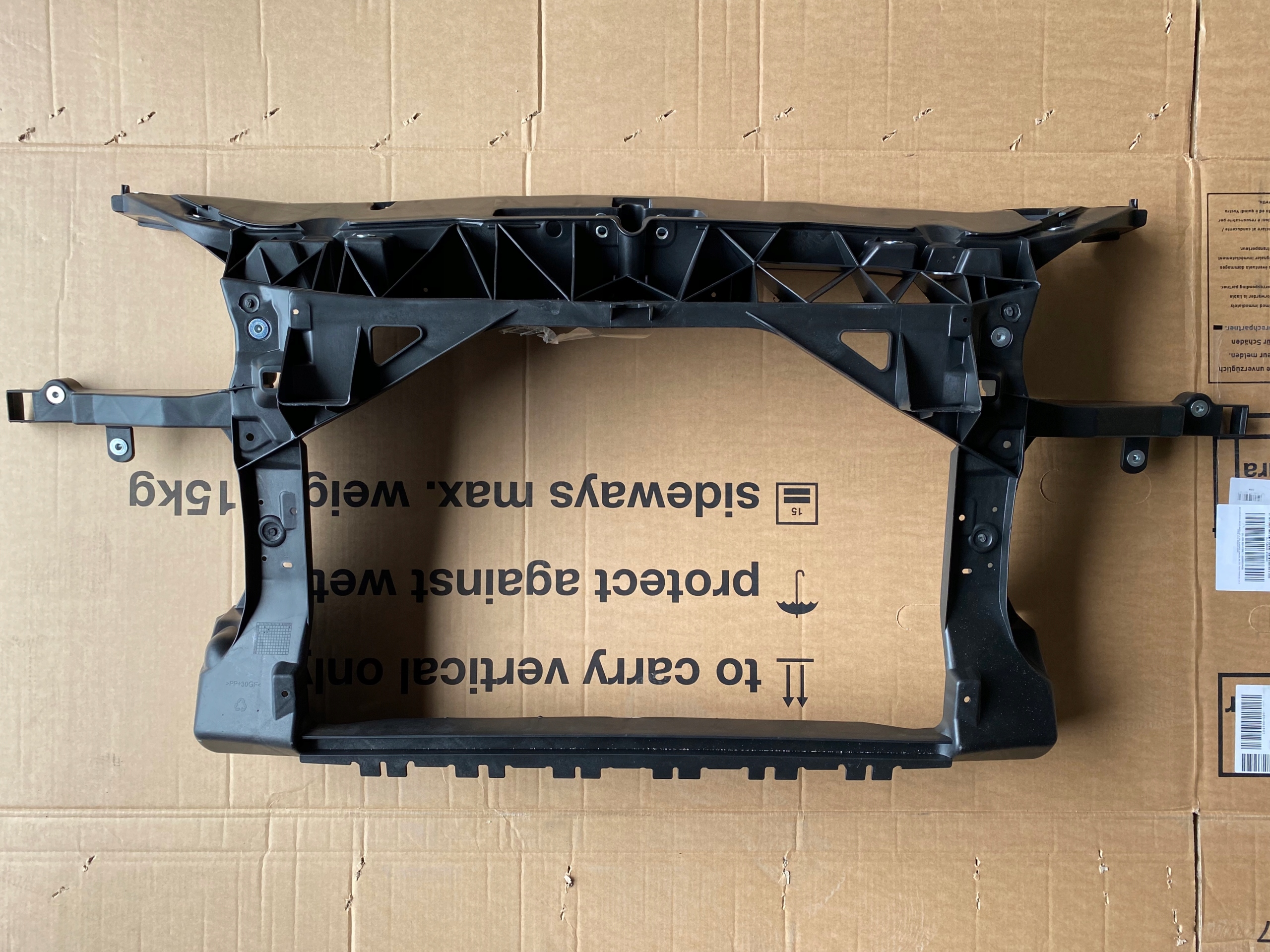 SEAT ALTEA 2004 - PAS PRZEDNI WZMOCNIENIE