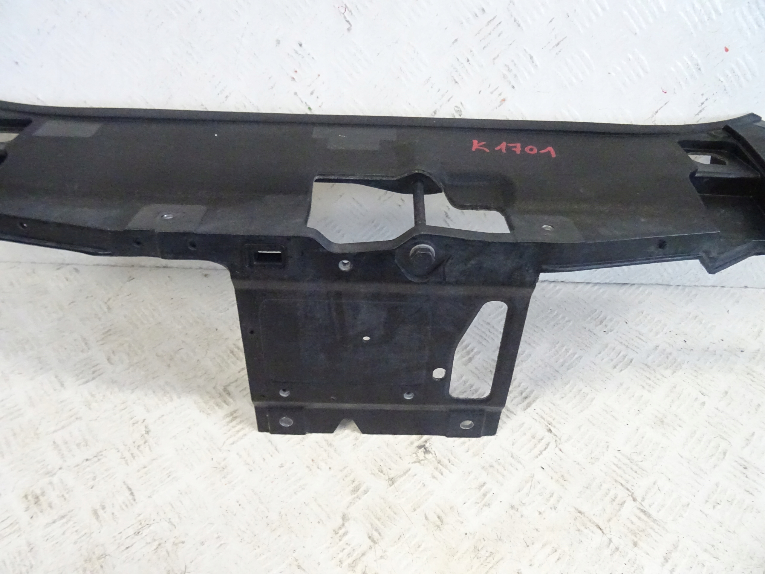 support panel for radiators pillar upper MERCEDES S-KLASA W222 A2226223800
