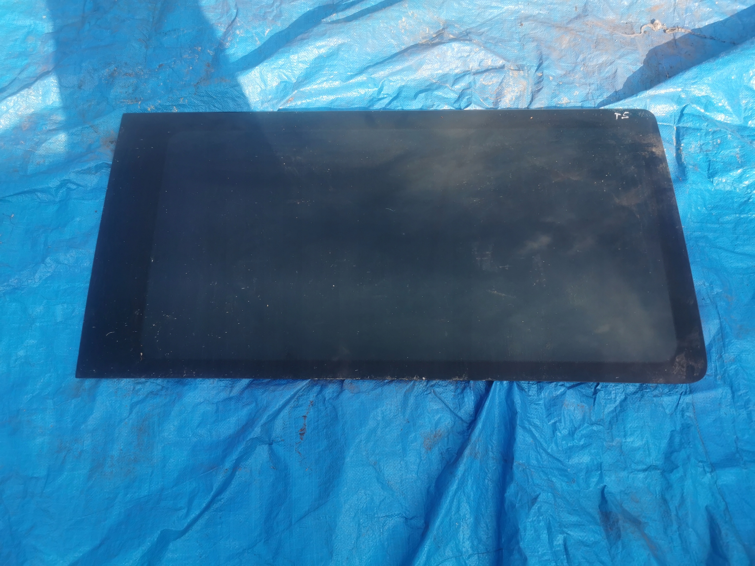 VW T5 SZYBA DRZWI PRZESUWNYCH PRAWA