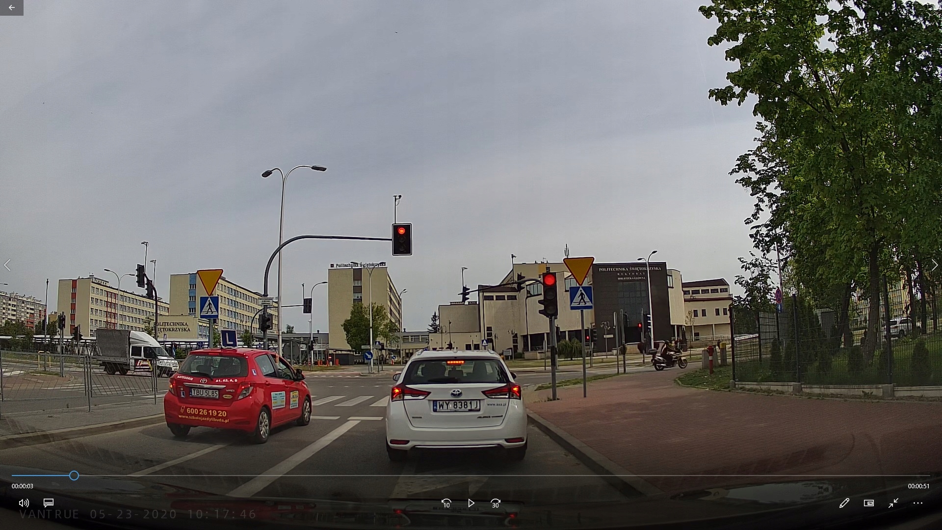 REJESTRATOR VANTRUE N4 3CH TRZY KAMERY TAXI + KARTA VANTRUE 128GB Złącza czytnik kart pamięci