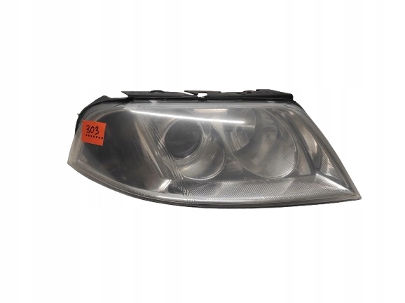 VW PASSAT B5 FL LIFT 00- LAMPA PRAWA PRZEDNIA - ZAMIENNIK TYC - CAŁA