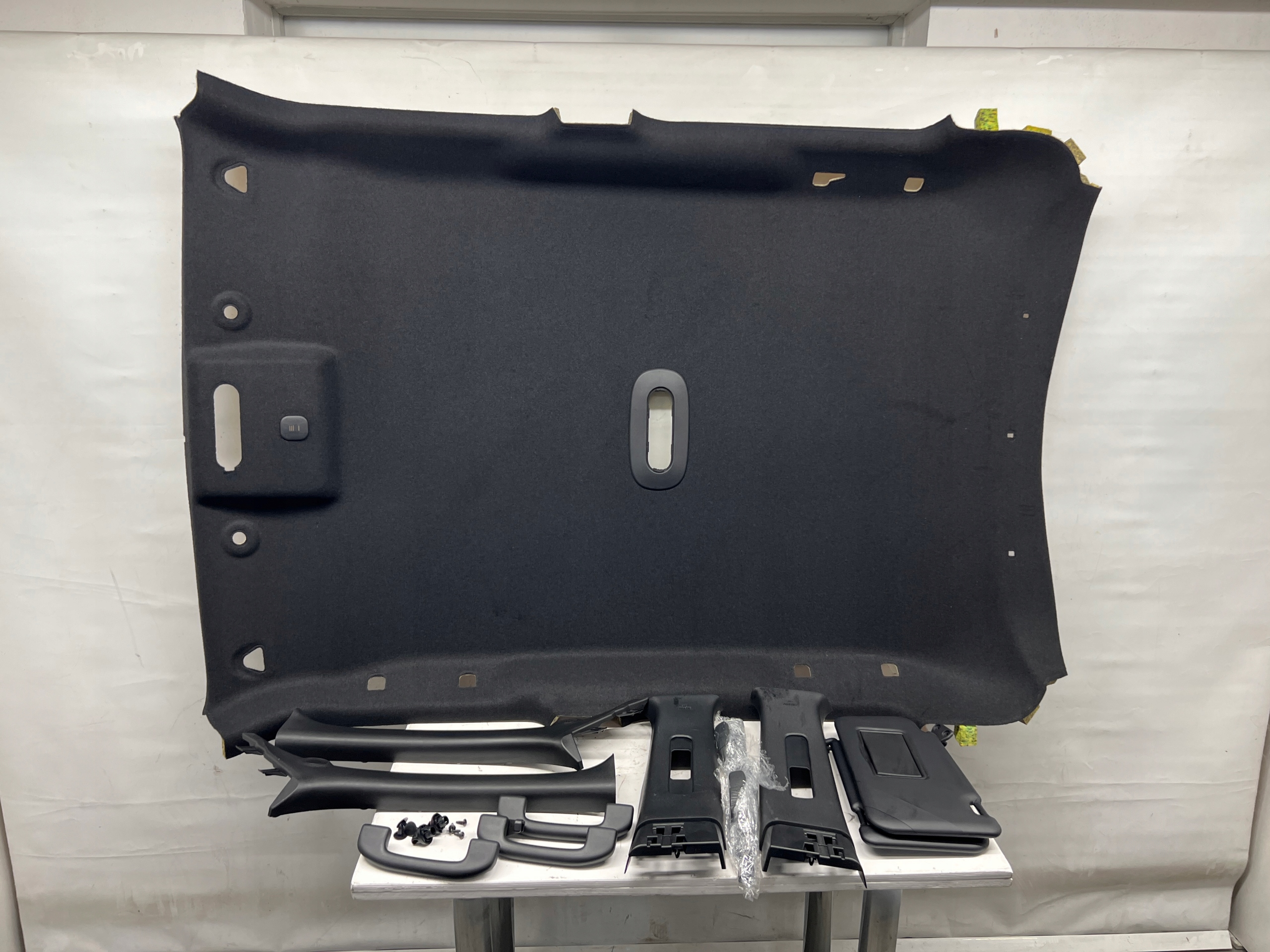 Nissan Juke I F15 podsufitka poszycia osłony CZARNA KOMPLET