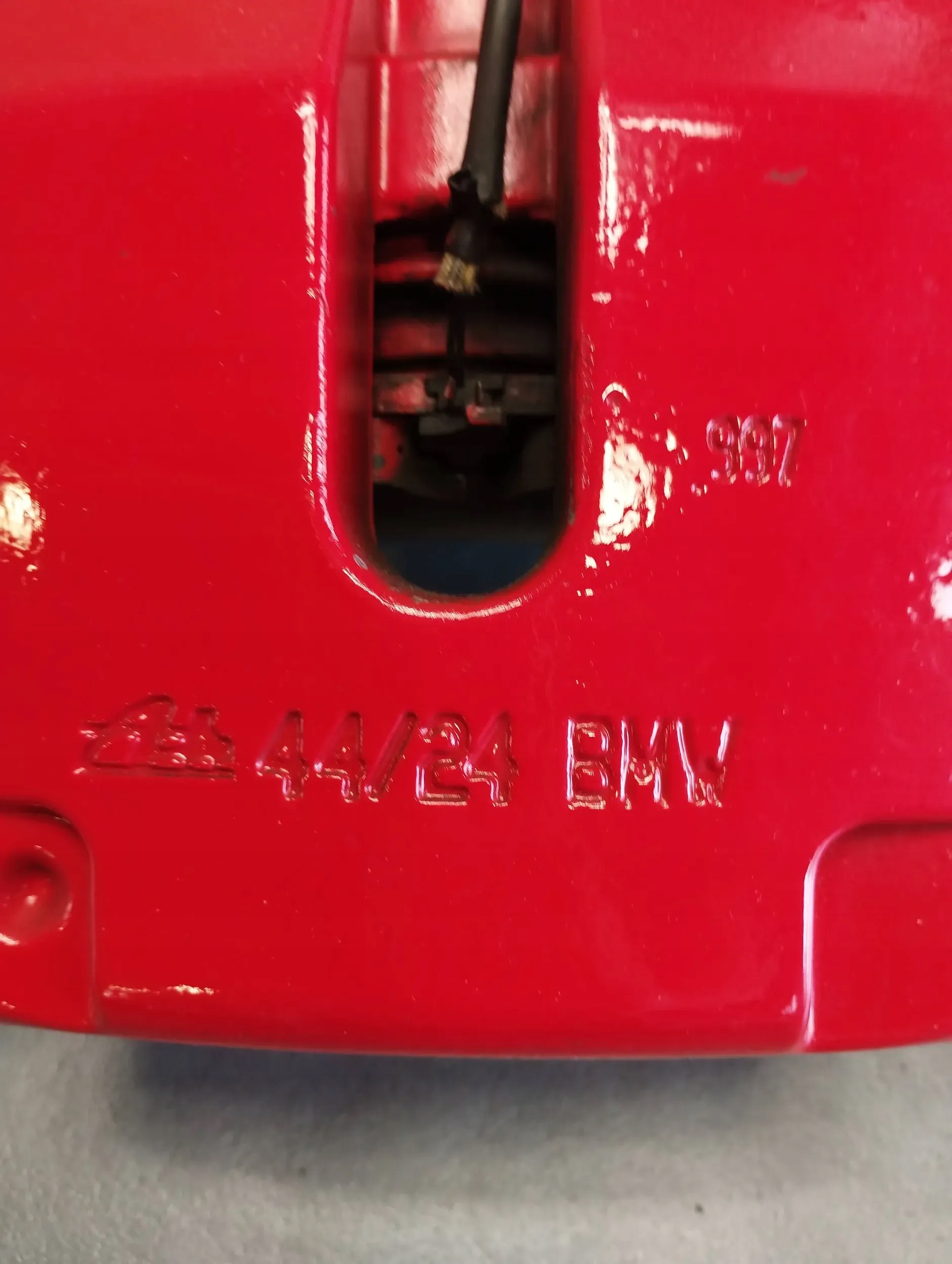 BMW X6 E71 4.4 V8 caliper right rear part 44/24