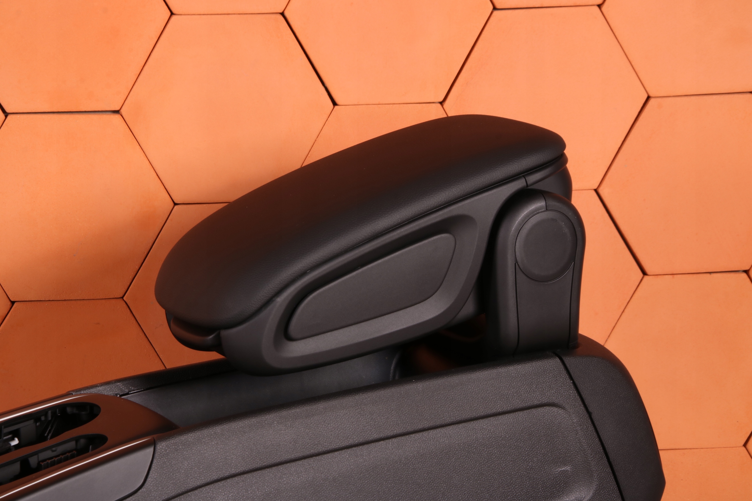 MINI F60 COUNTRYMAN TUNEL central console armrest