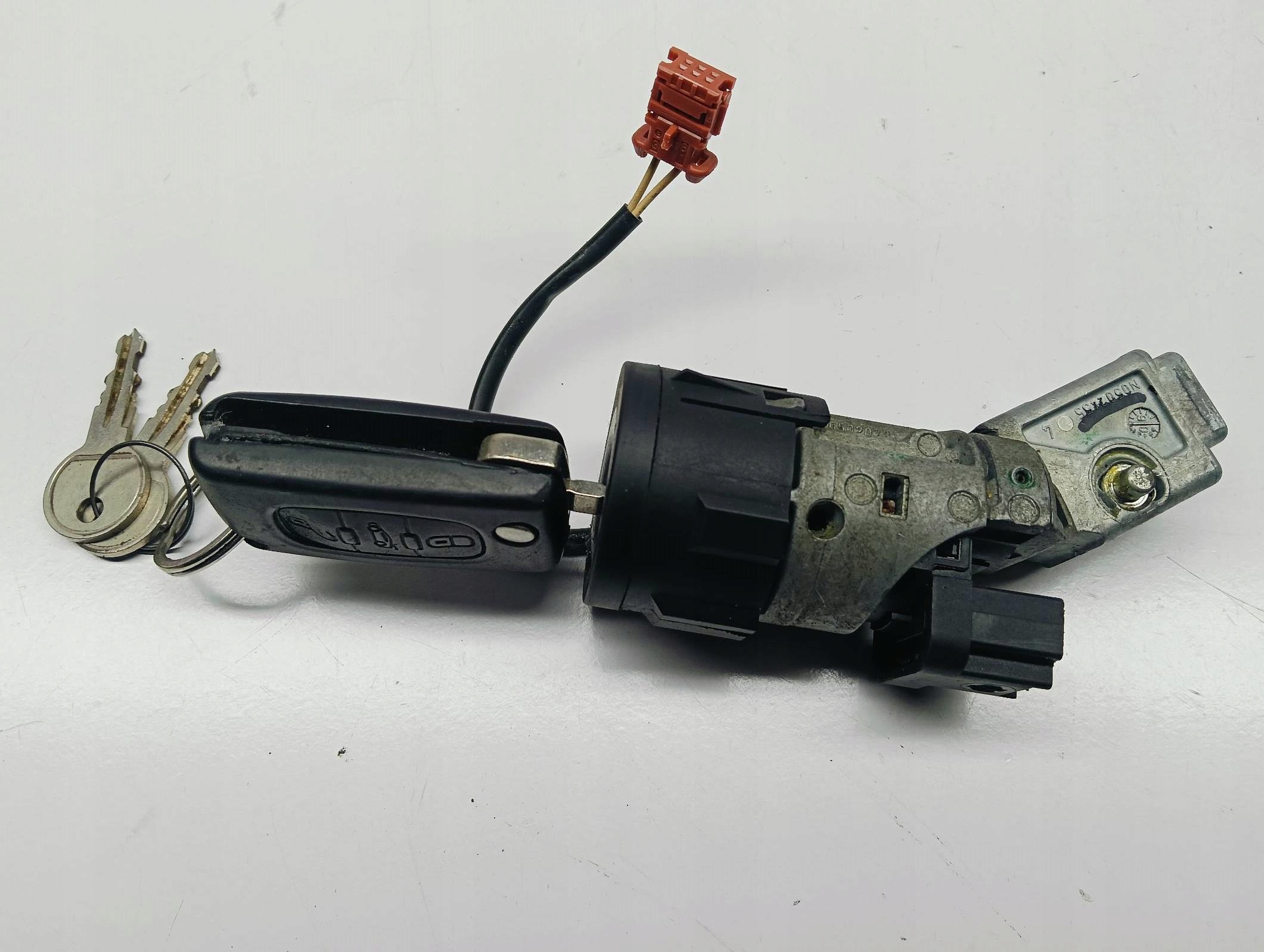ignition Peugeot 407 2.0 HDI N0502073