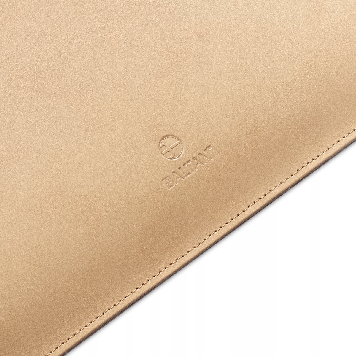 BALTAN Etui skórzane Razor do MacBooka Air 15" M5 beżowe — 9