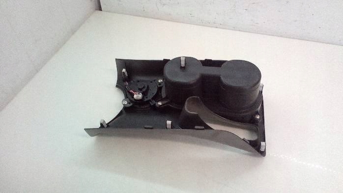 тунель середина mitsubishi Outlander II