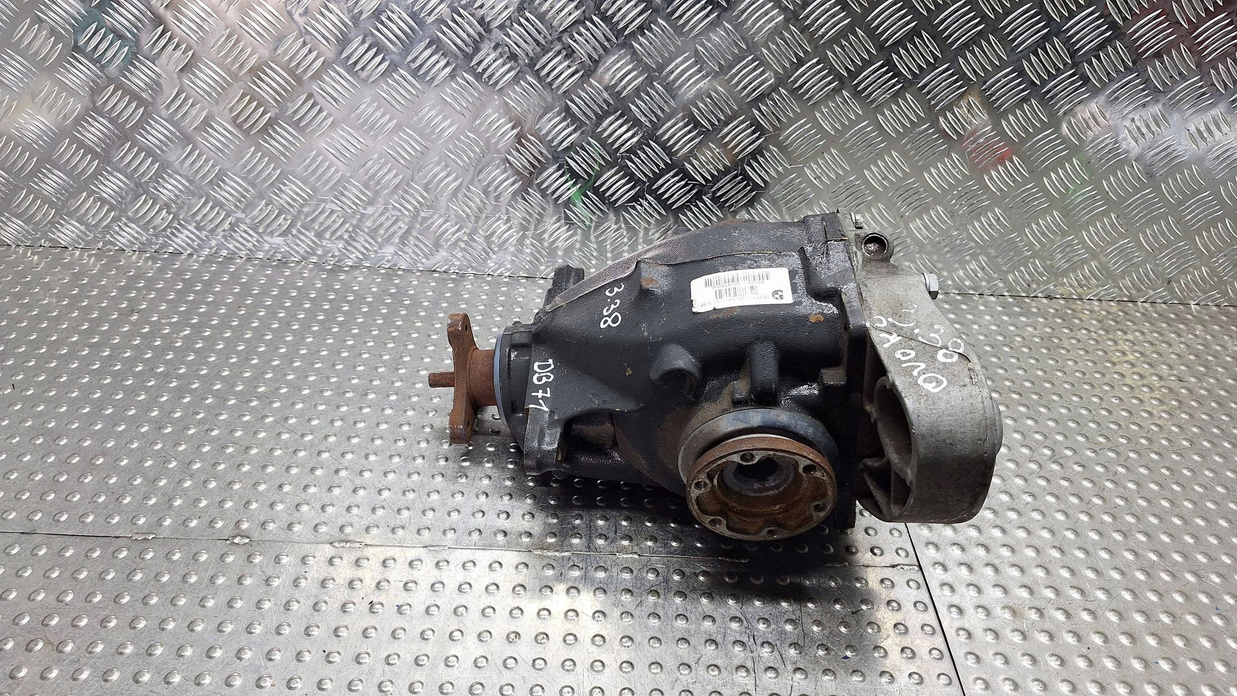 differential diff rear part 3.38 7637447 BMW X1 E84