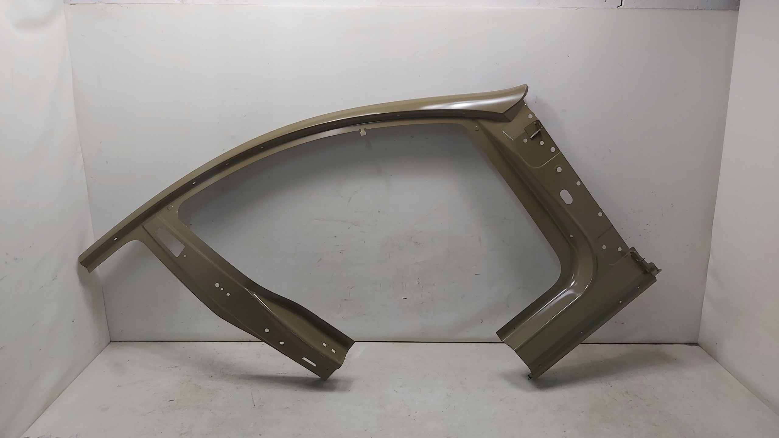 ПОРОГ ПОСТ ОБШИВКА ПРАВАЯ TESLA МОДЕЛЬ Y ОРИГИНАЛ