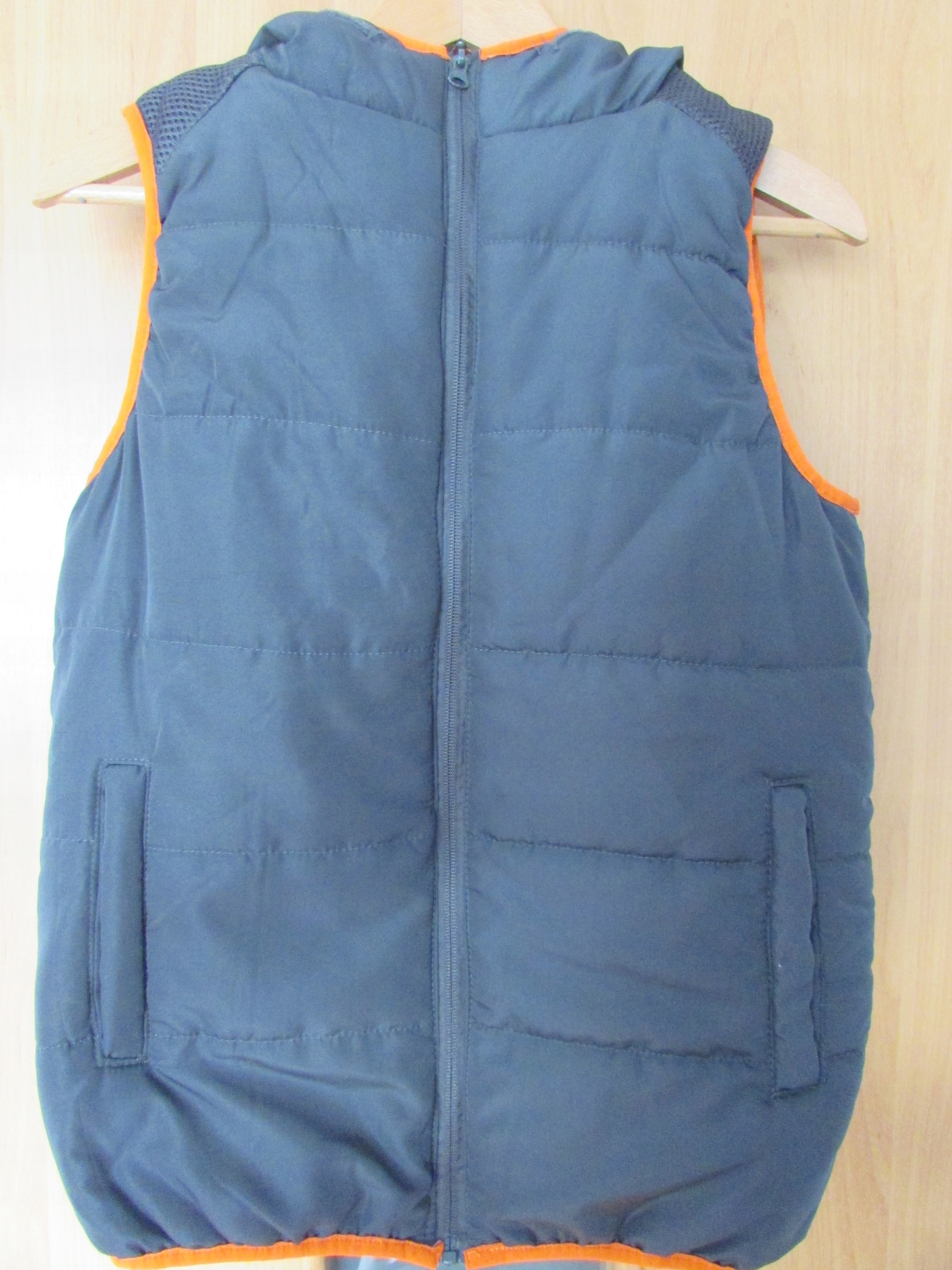 Bezrękawnik pikowany dziecięcy BOYS Roz. 164