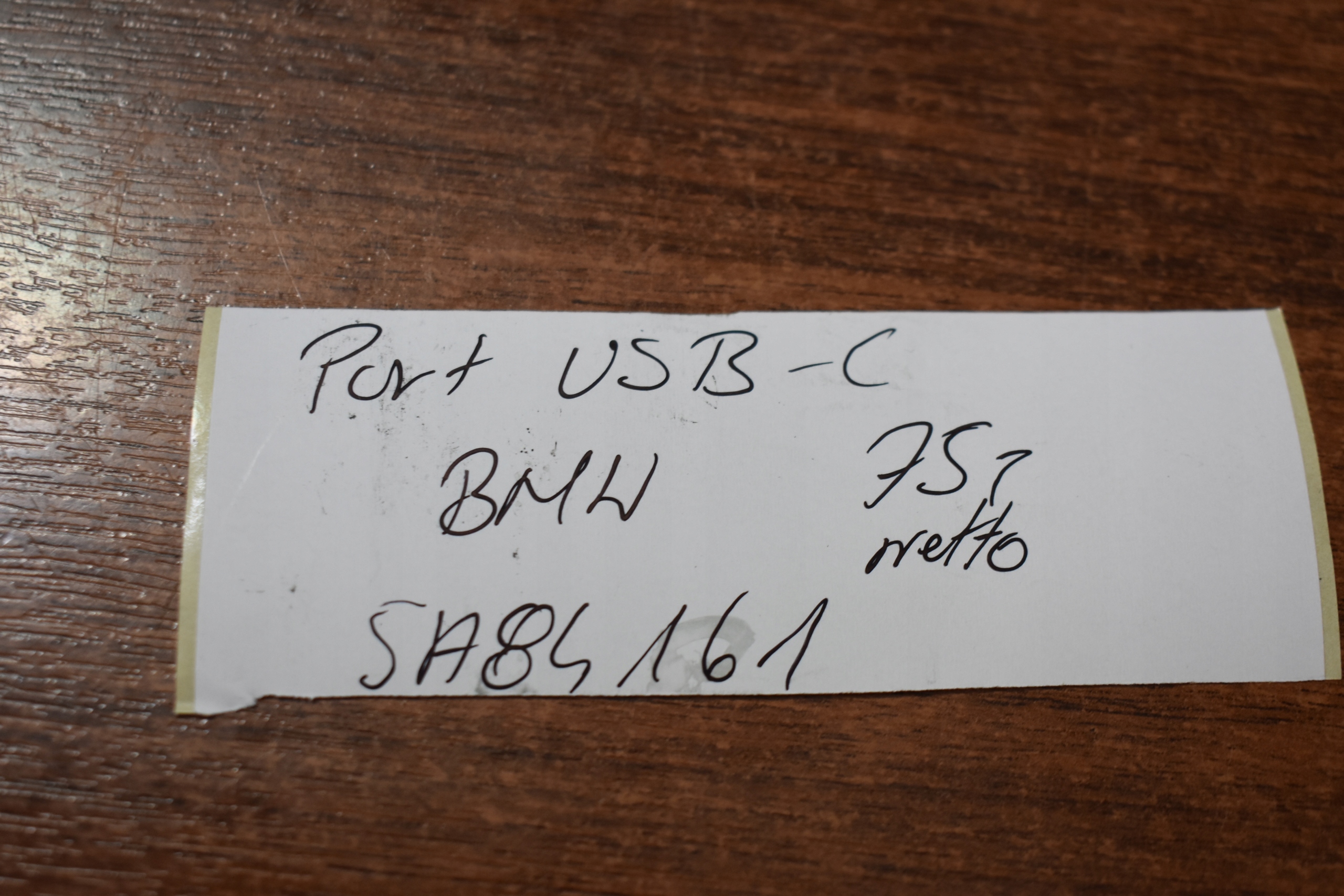 IDEALNY ZLACZE PORT USB-C BMW 1 9