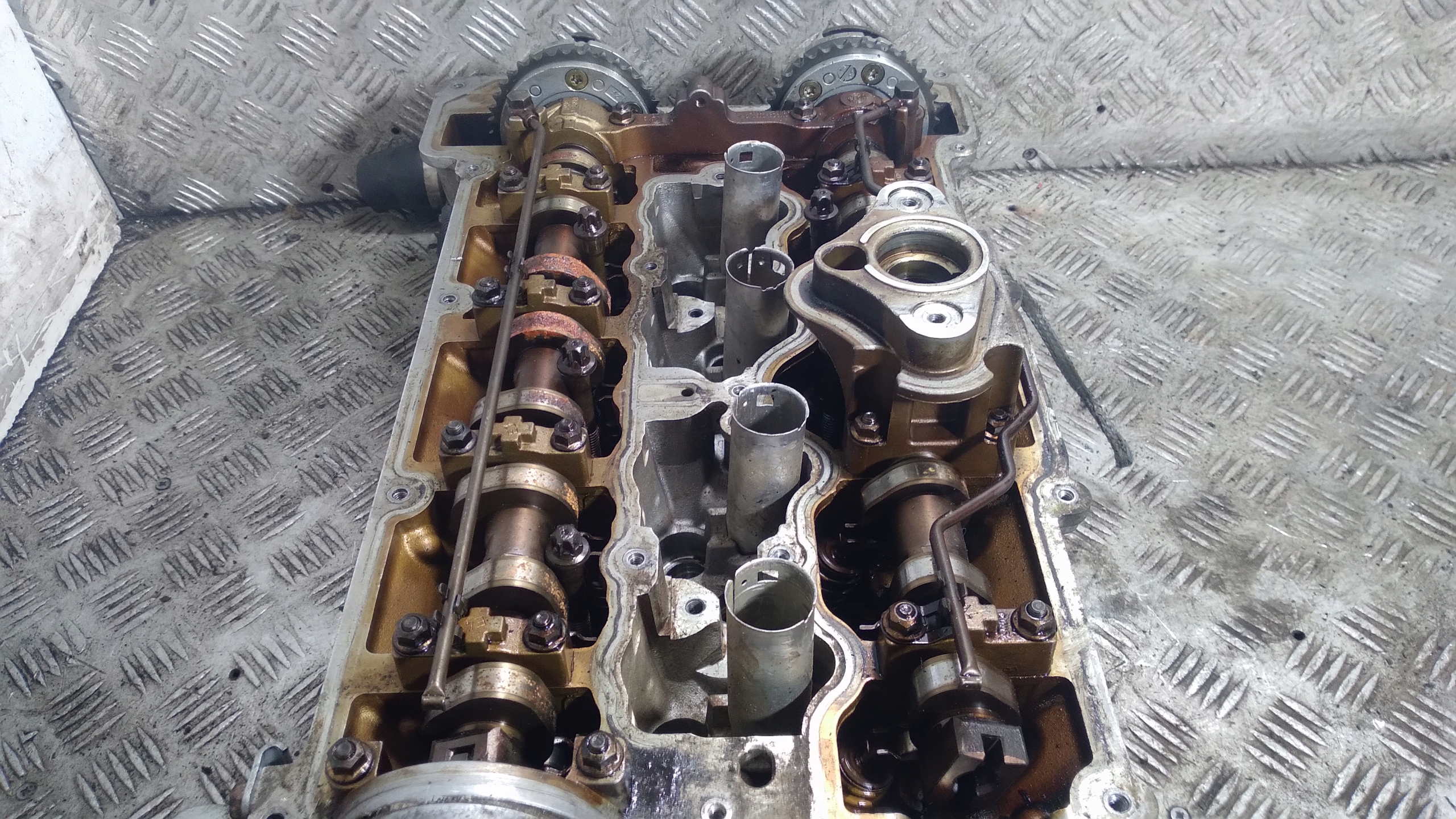 head. BMW E91 55916807 138074106867 2.0 B