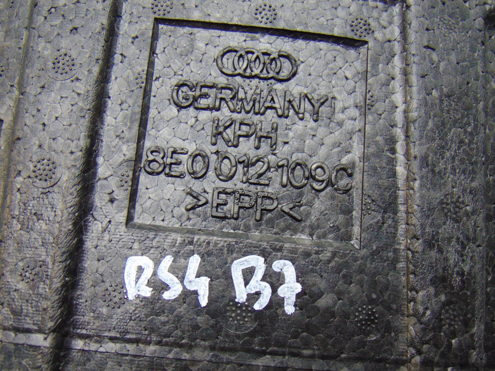 boot floor well AUDI RS4 B7 KOMBI 06- 8E0012109C