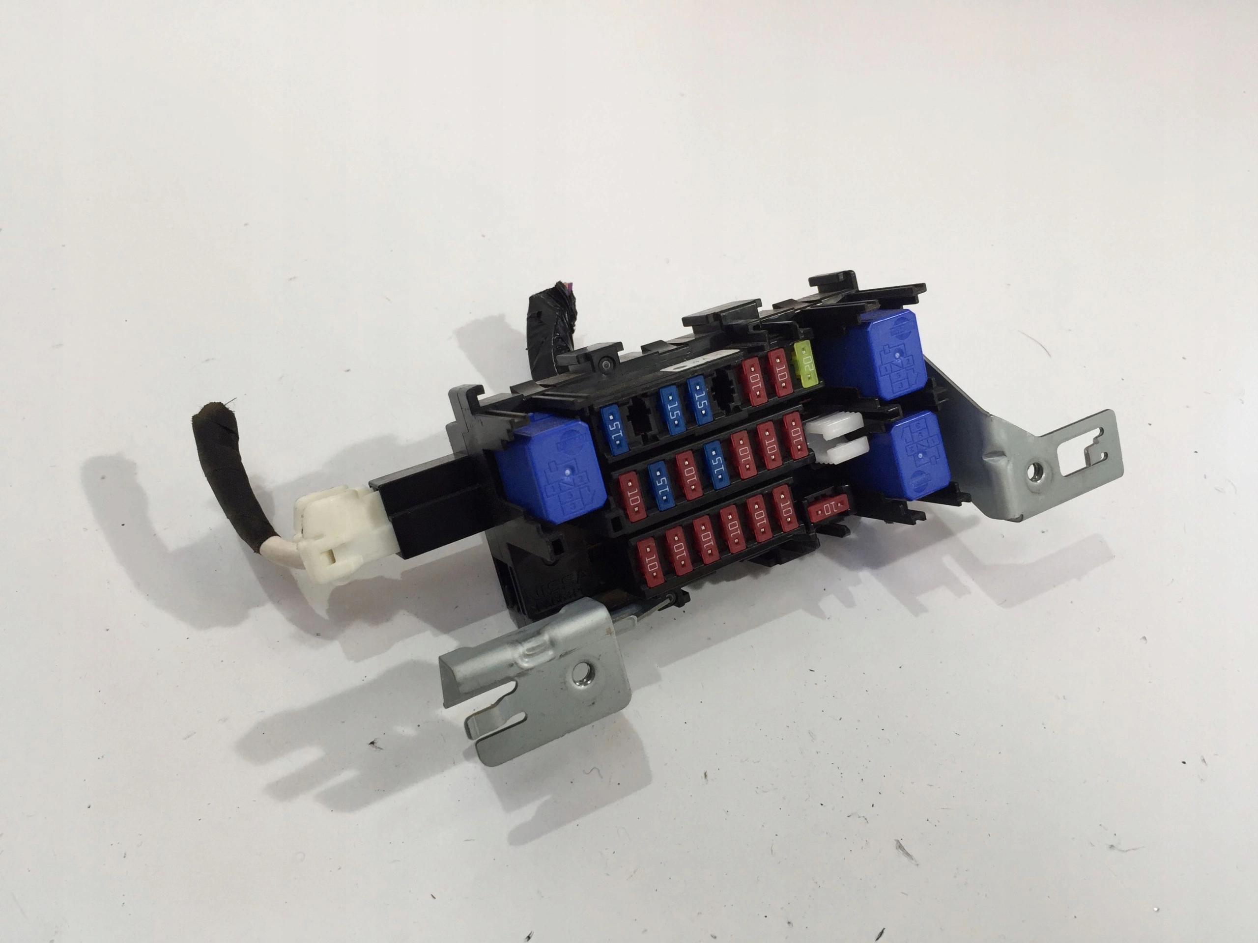 NISSAN LEAF II 2019 PUSZKA SKRZYNKA BEZPIECZNIKÓW