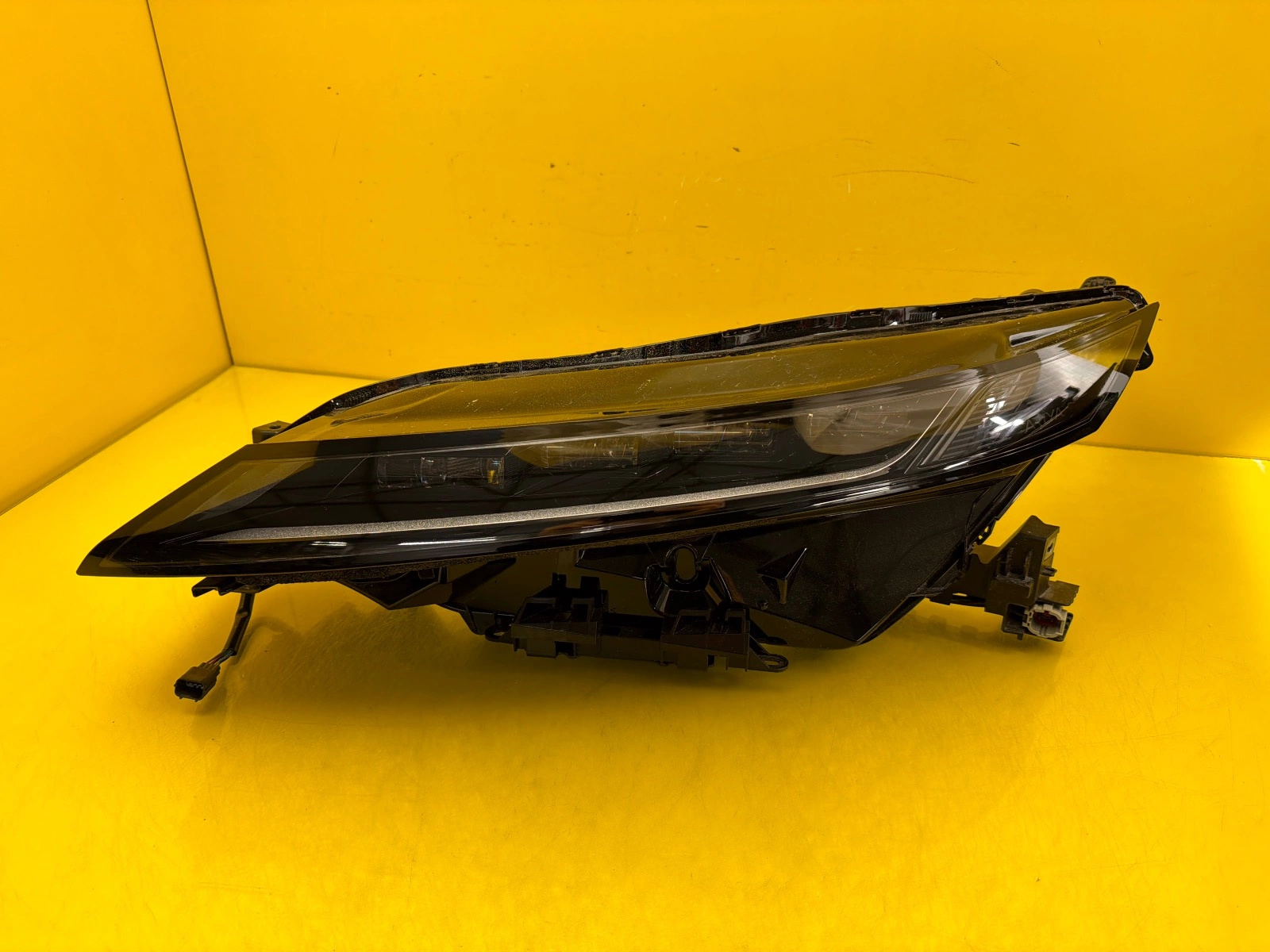 light left front Nissan Ariya Full Led 22