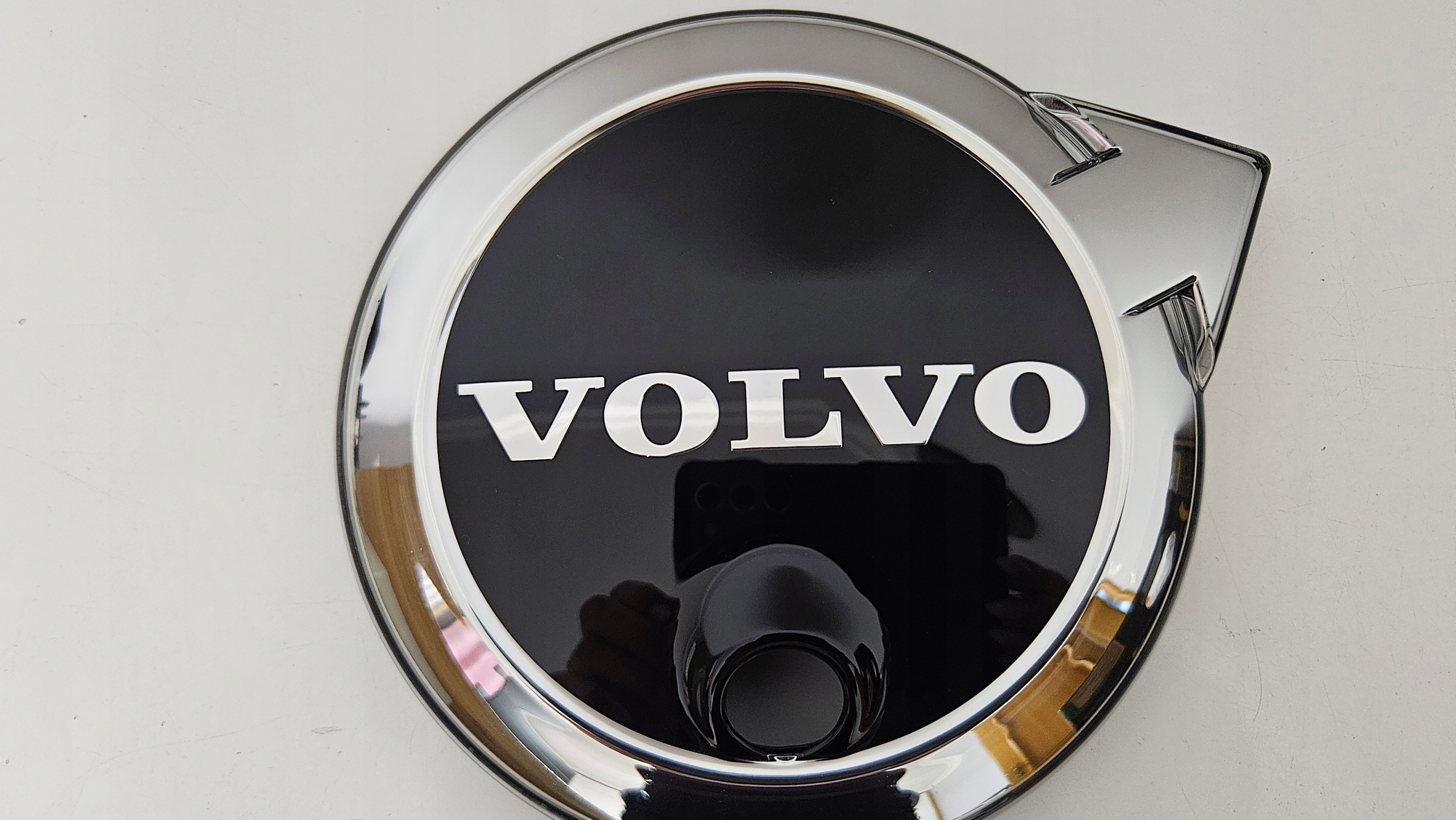 Volvo C40 XC40 S60 V60 V90 XC60 XC90 Emblém Logo Pod Radar 32228039