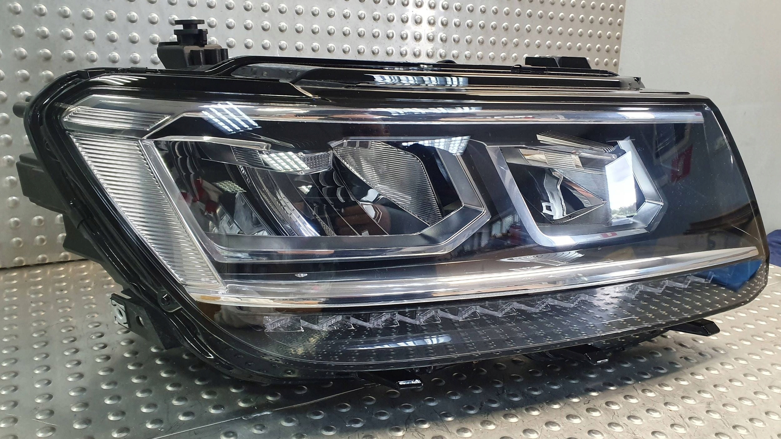 light front right FULL LED VW TIGUAN II 2 5NA 16