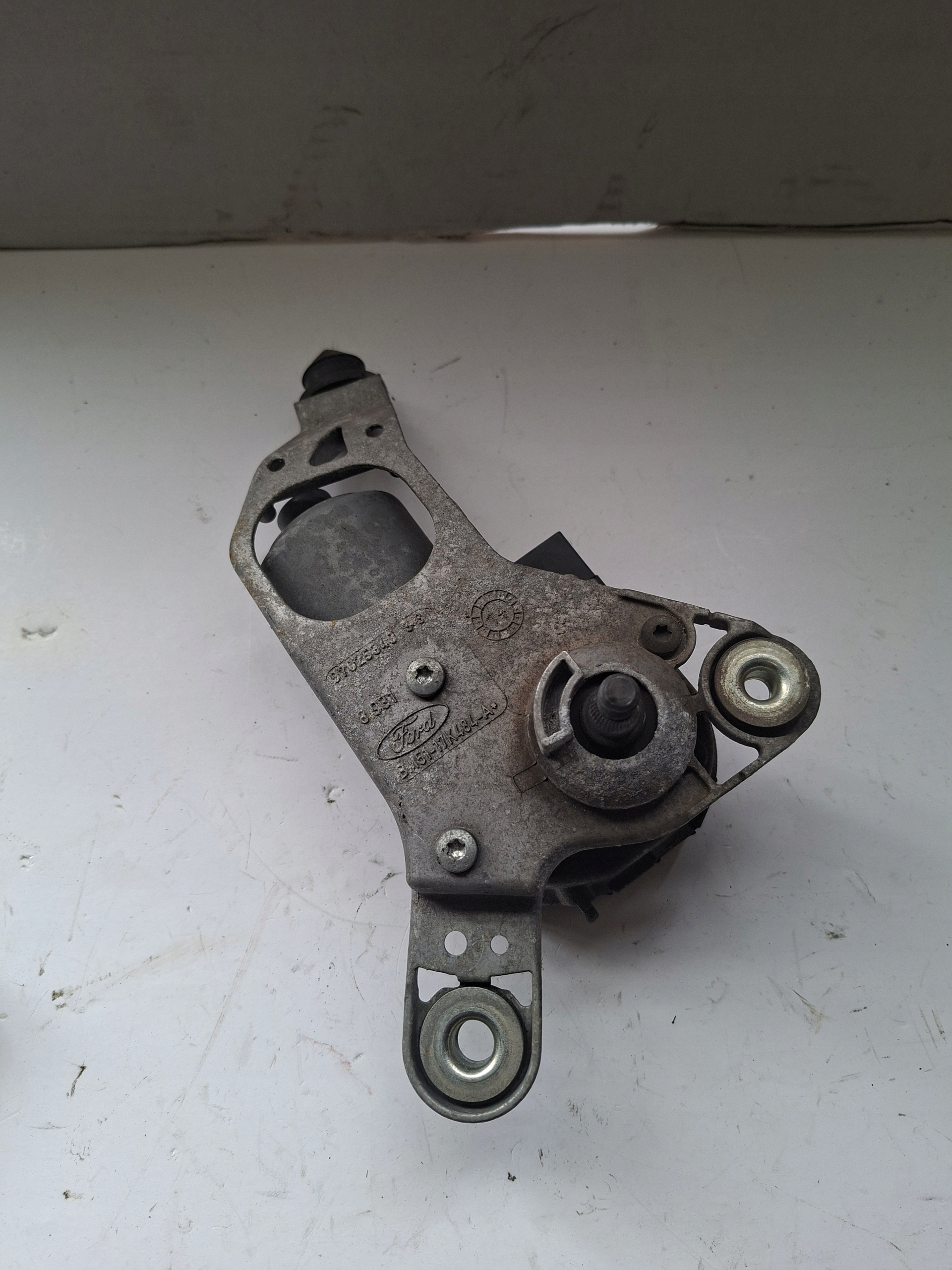 wiper mechanism left front FORD FOCUS III MK3 BM51-17504-AK