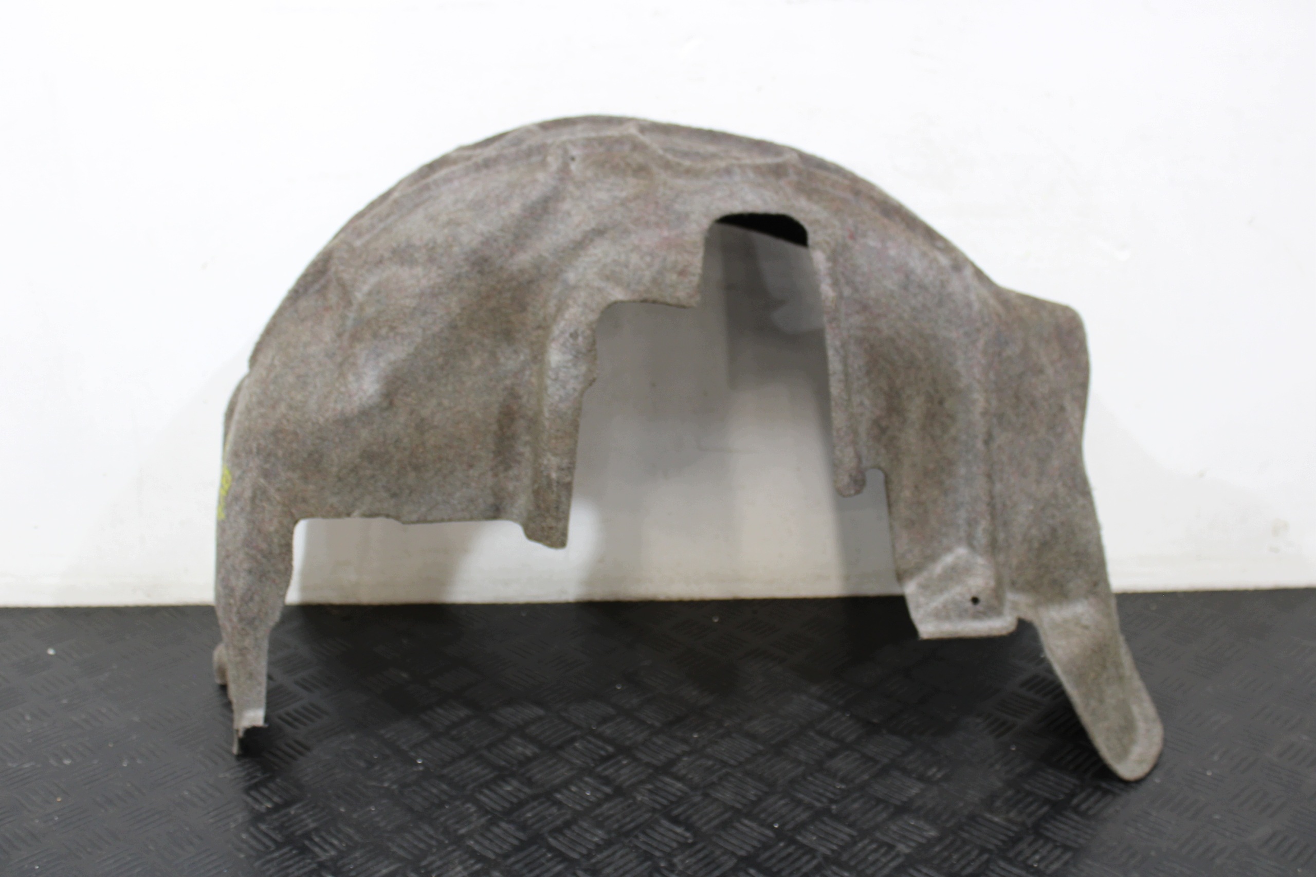 mudguard right rear part 8V0810172A AUDI A3 8V0 8V4 2013