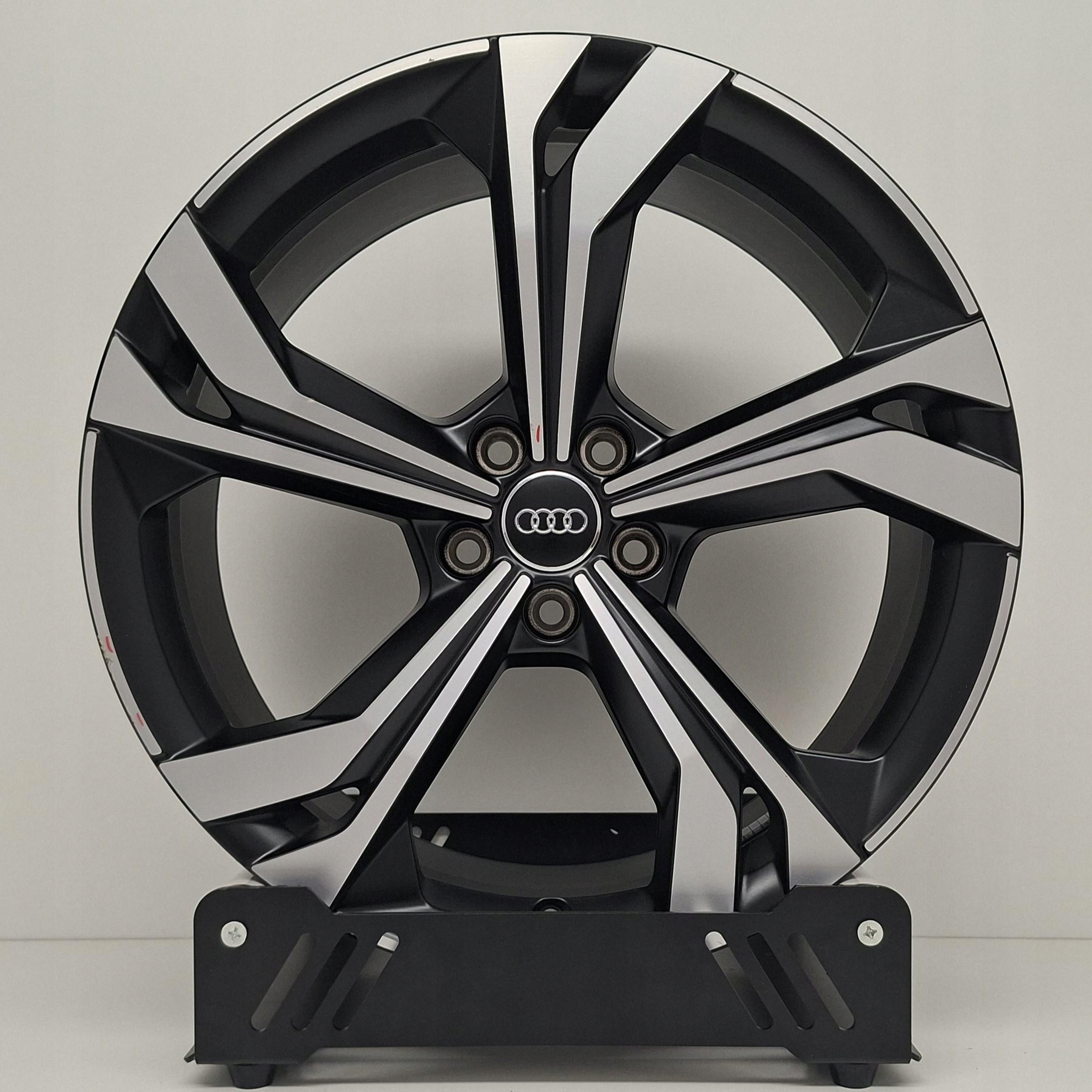 AUDI Q3 20" 83A601025AC disc aluminium
