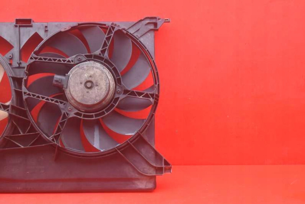 ventilátor 13167335 OPEL VECTRA C 1.9 CDTI 150 KM 05-09