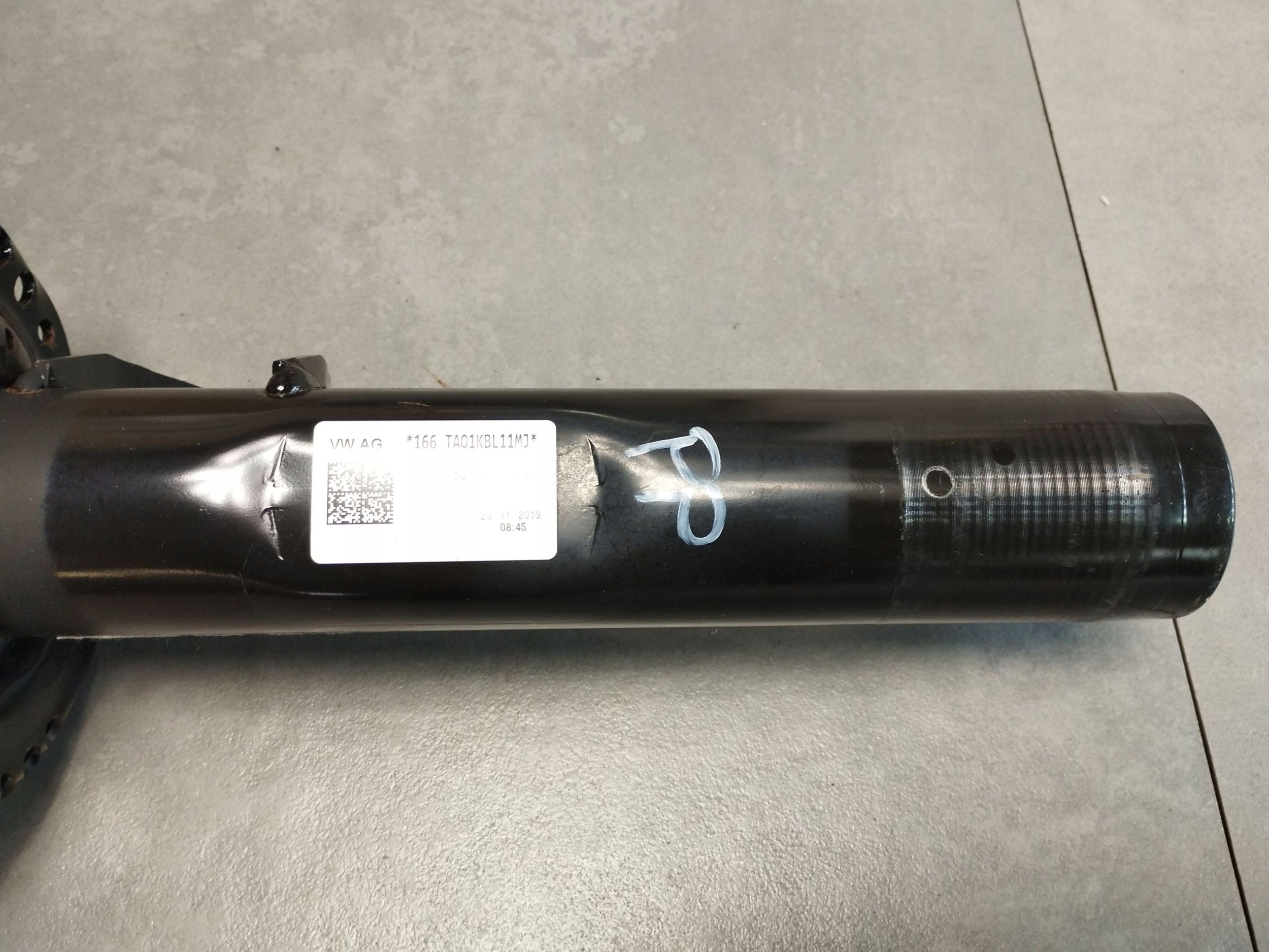 Audi Q3 F3 83A shock absorber right front 5QF413031BG