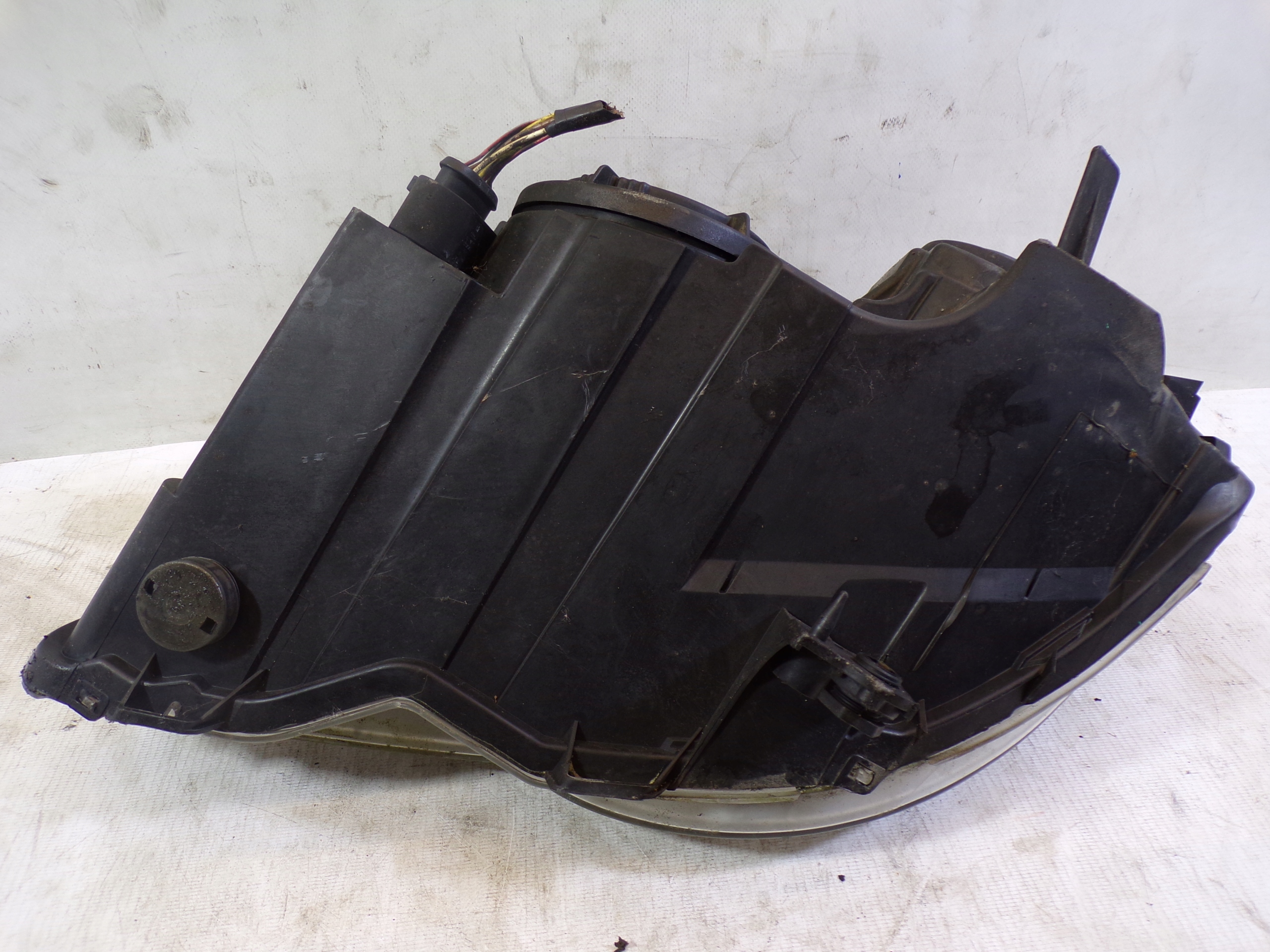 light front front right VOLKSWAGEN POLO 9N LIFT (2) (K1)