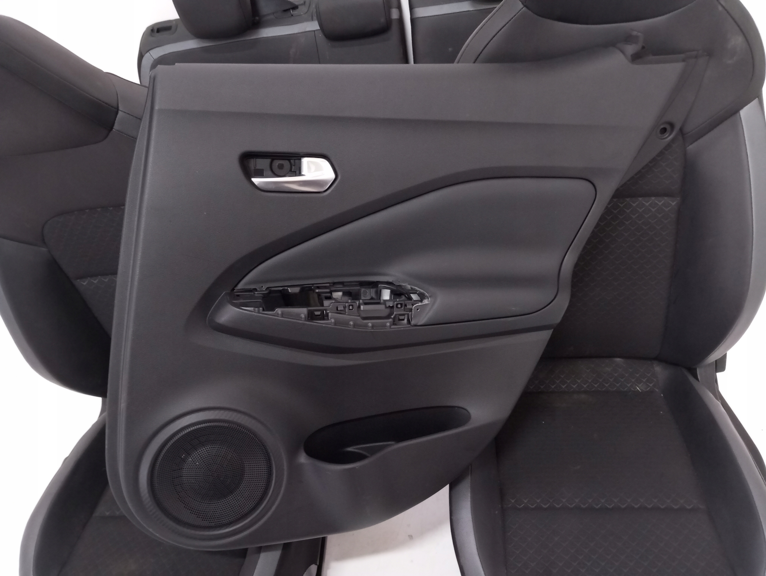upholstery leather Nissan JUKE II 23R