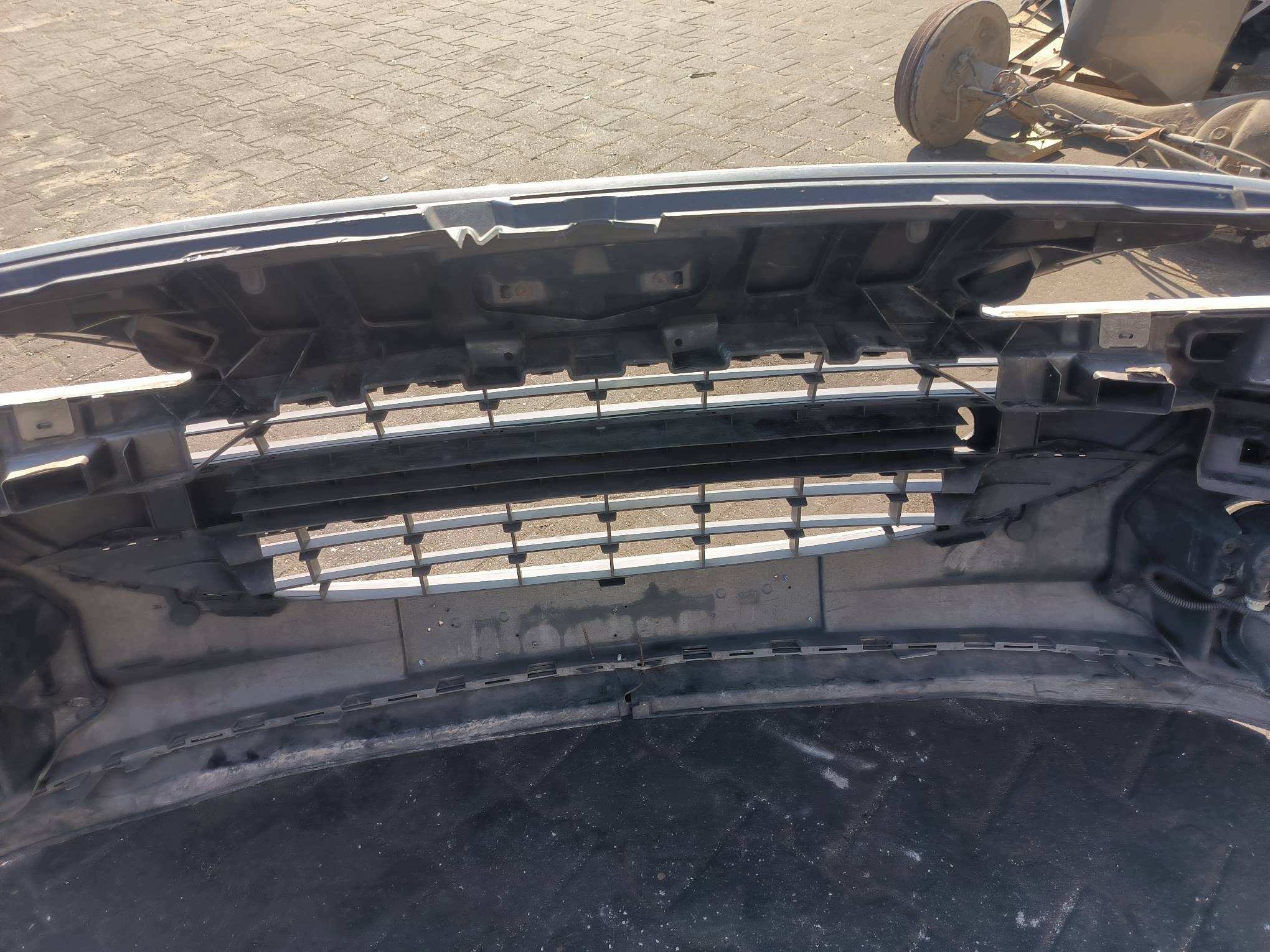 bumper front PEUGEOT 207