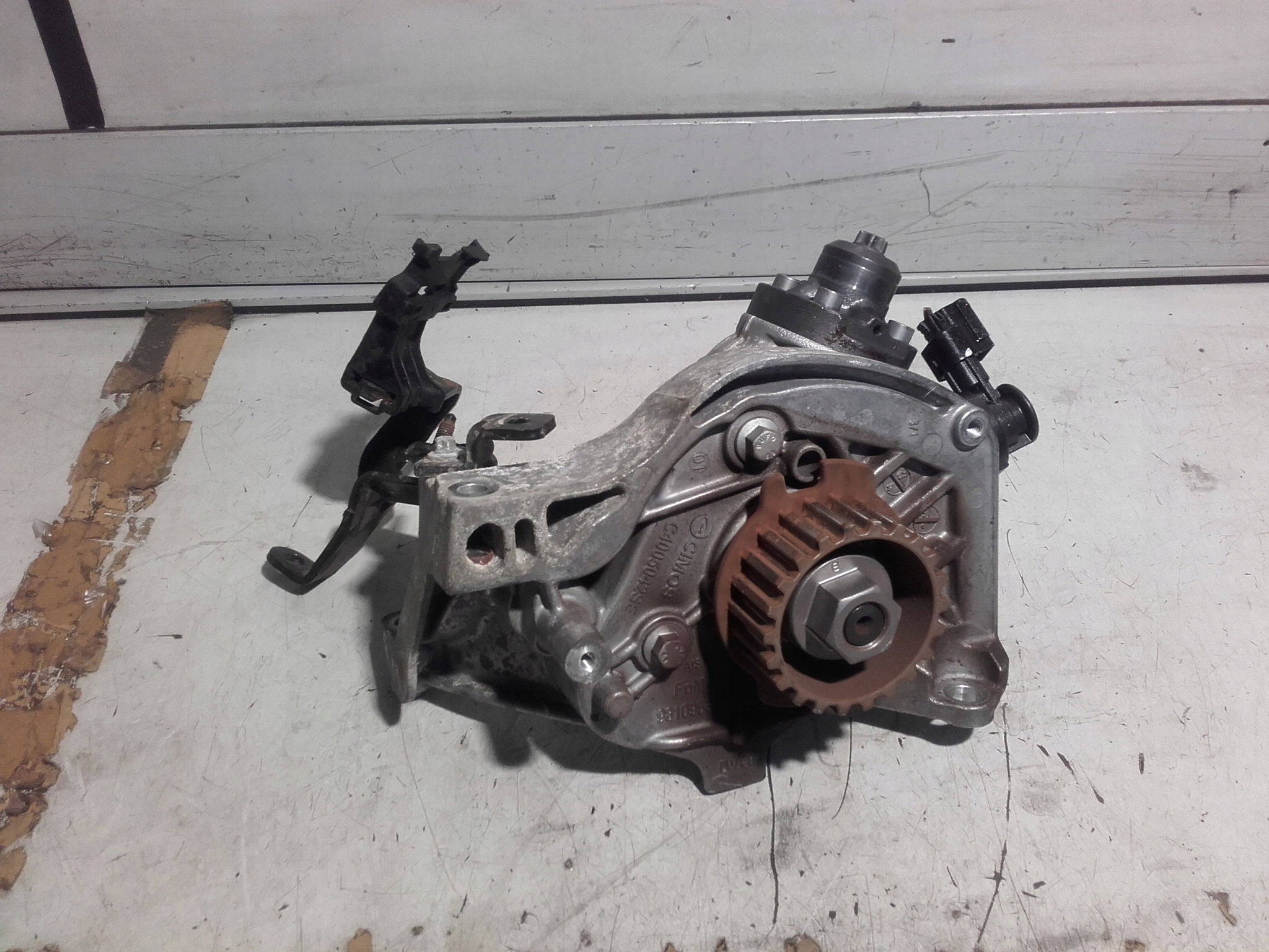 FORD FOCUS MK3 POMPA WTRYSKOWA 0445010592 1.5