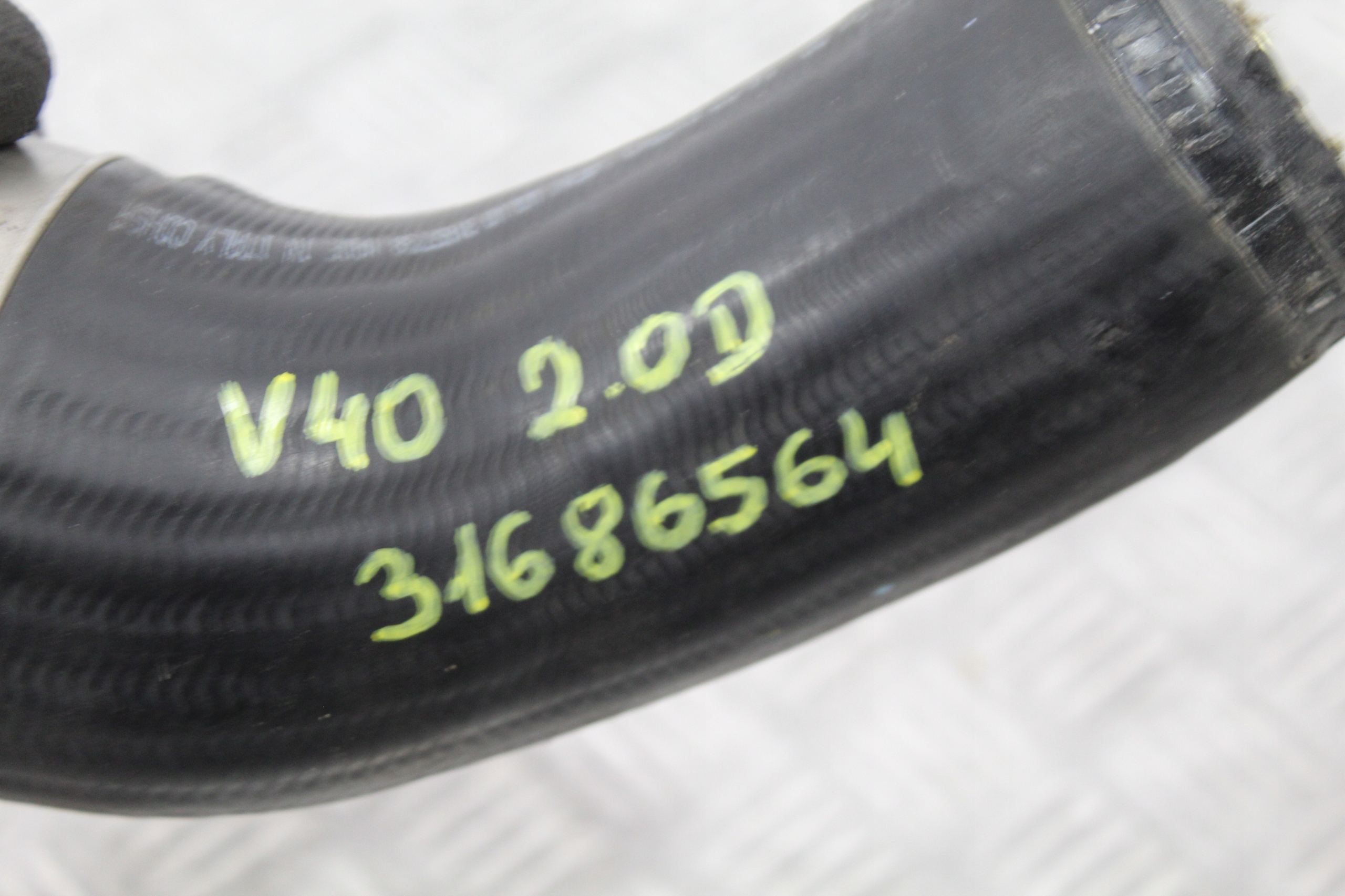 hadice vedení intercoolera VOLVO V40 CROSSCOUNTRY