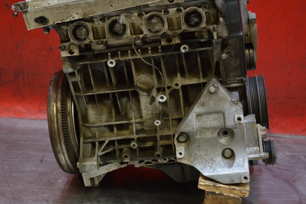 engine pillar petrol AQE AUDI A6 C5 1.8 20V 125 KM 97-01 KOMPRESJA
